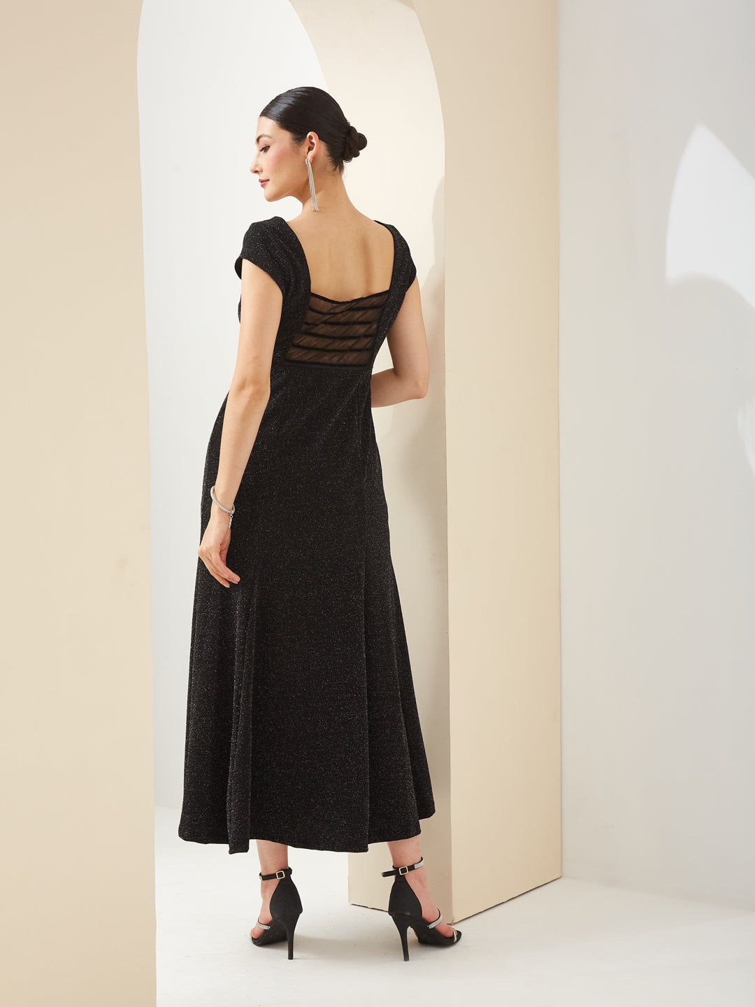 Latin Quarters Women Black Sweetheart Neck Cap Sleeve A-Line Slit Solid Party Dress
