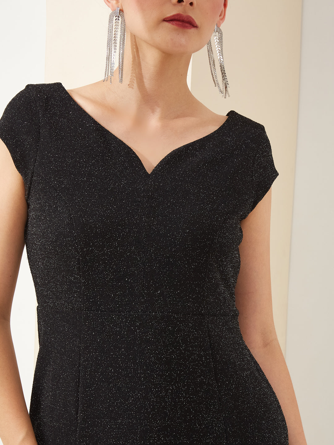Latin Quarters Women Black Sweetheart Neck Cap Sleeve A-Line Slit Solid Party Dress