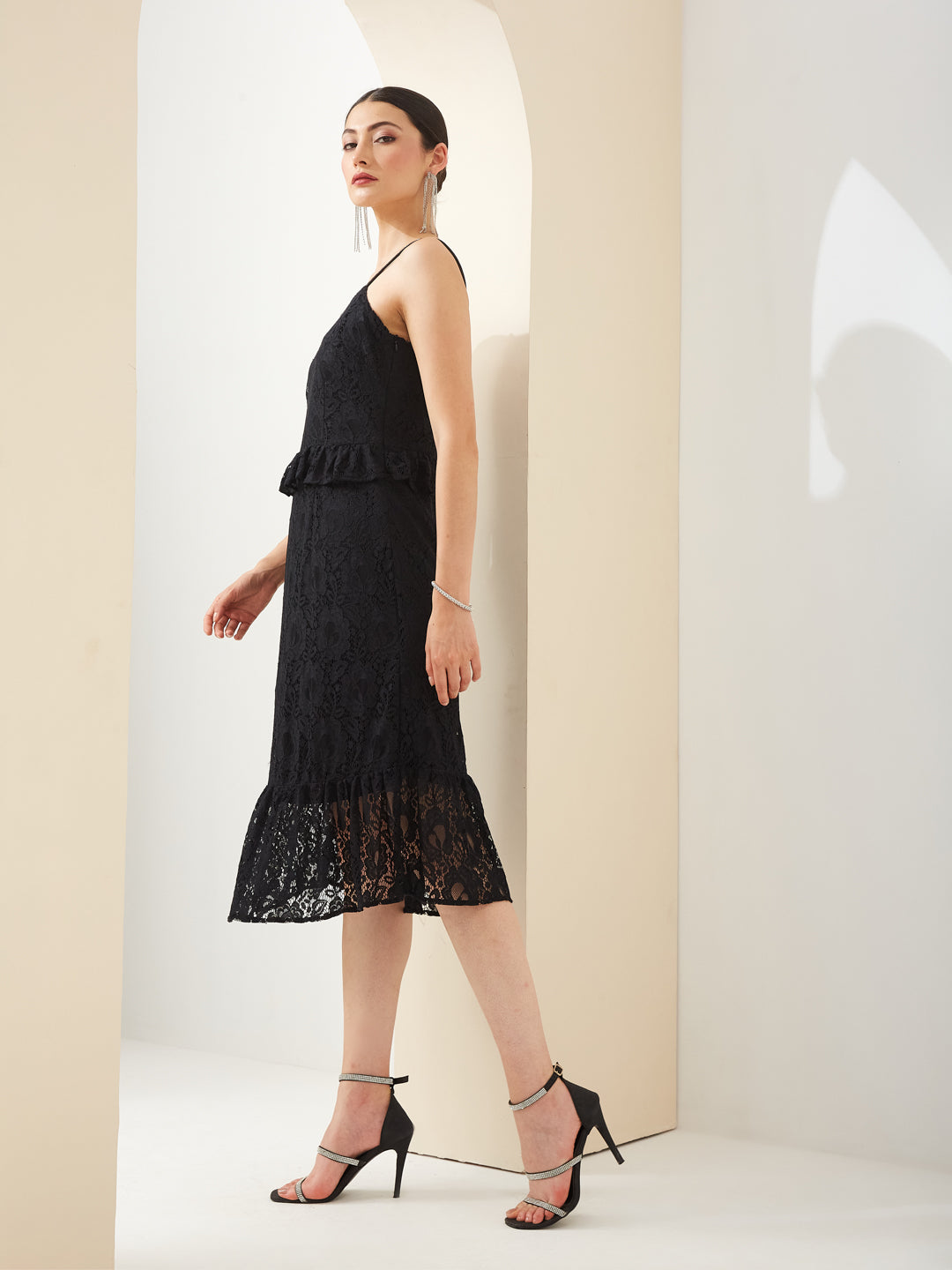 Latin Quarters Women Black Sleeveless A-Line Midi Dress