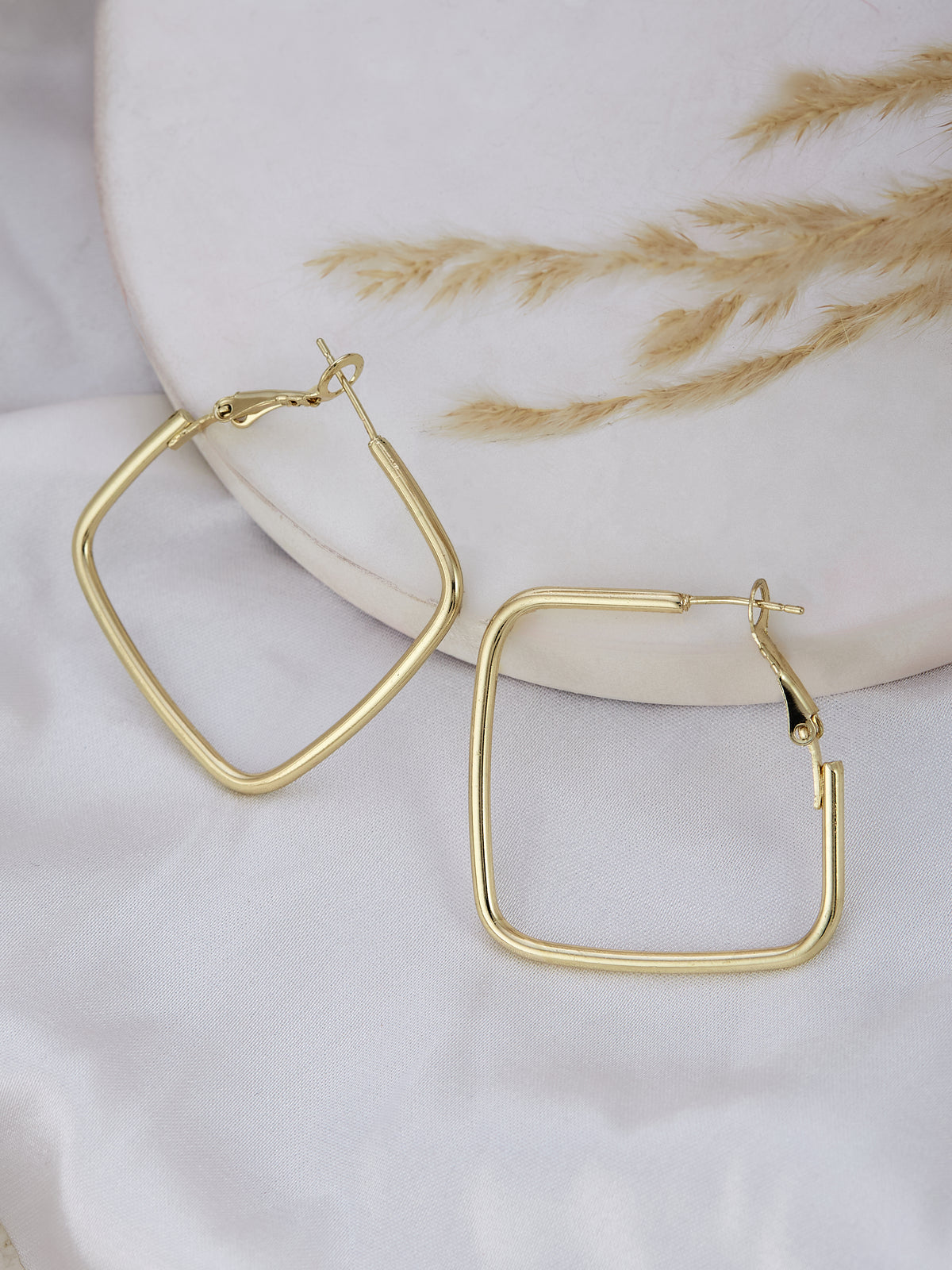 Stylish Gold Hoop Earrings For Women & Girls