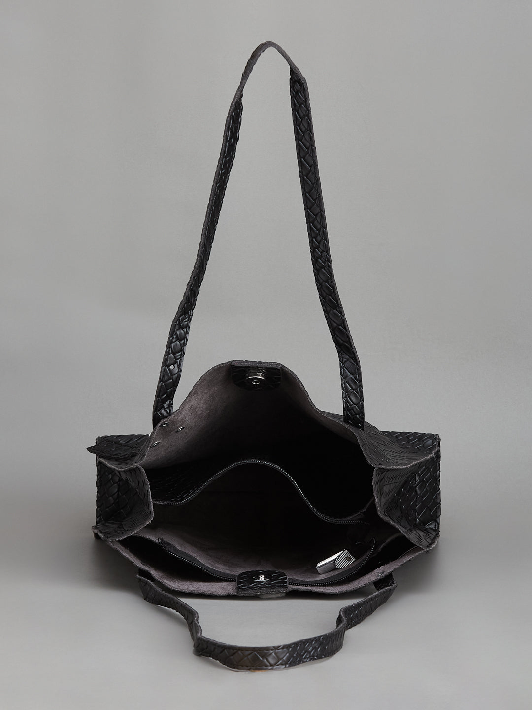 Latin Quarters Women's Black Embossed Shoulder Bag