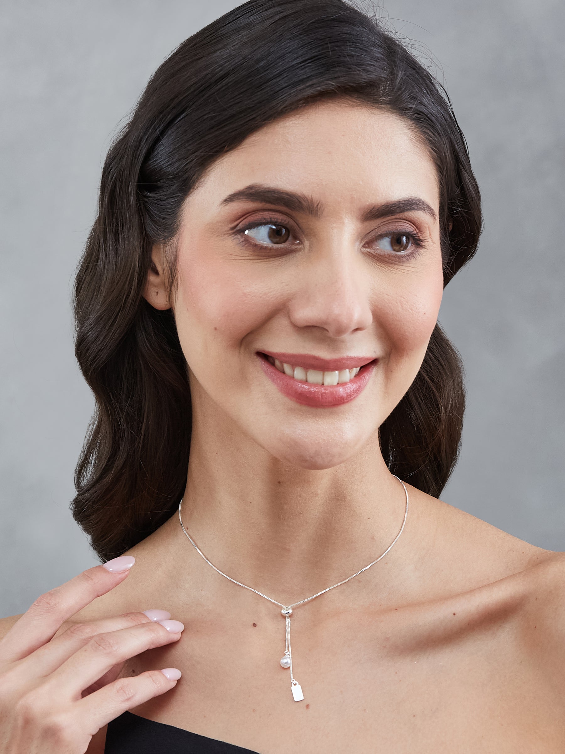 Latin Quarters Women's Silver Toned Adjustable Necklace