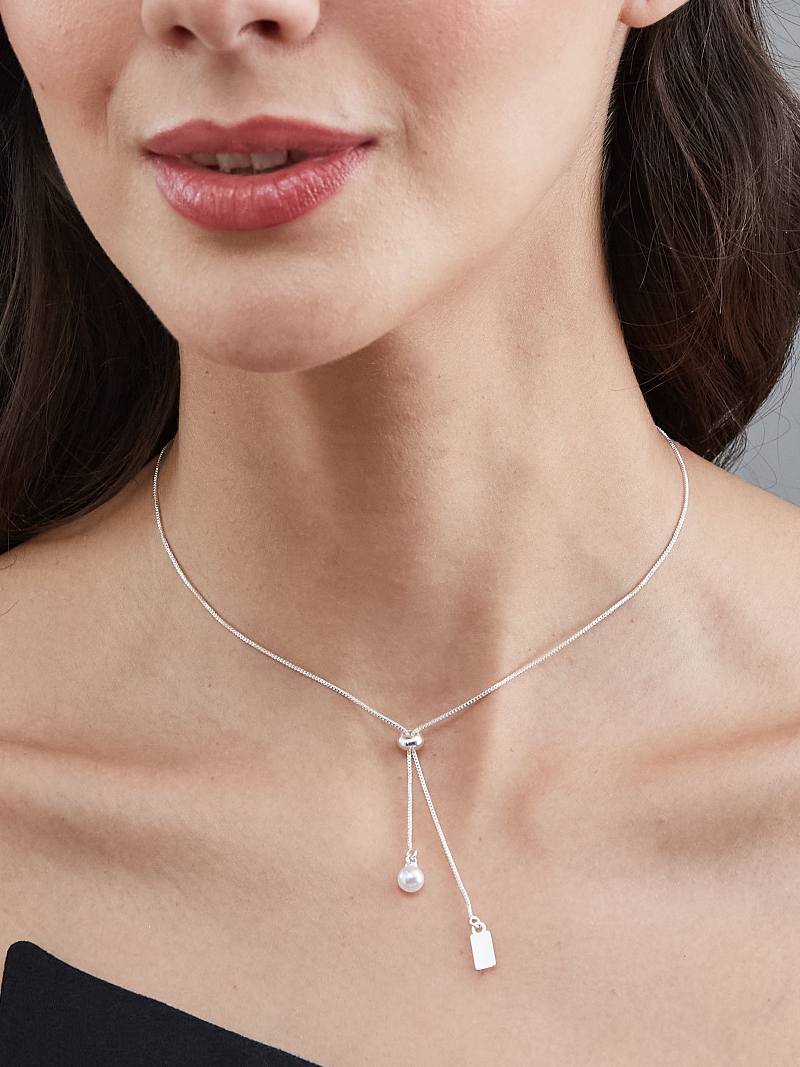 Latin Quarters Women's Silver Toned Adjustable Necklace