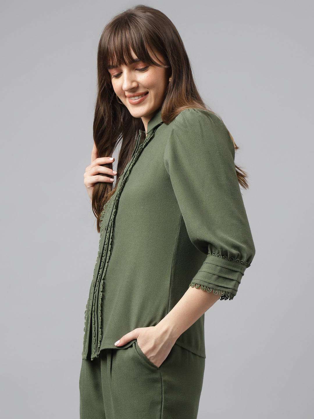 Green Full Sleeve Spread Collar Solid Shirt For Casual Wear