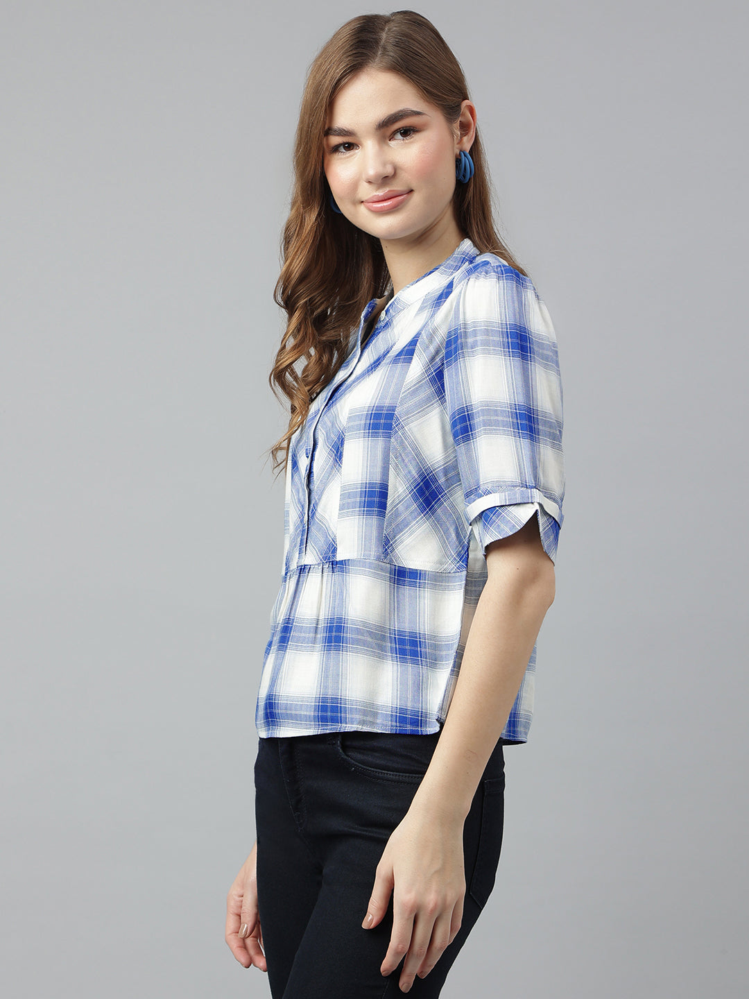 Blue Round Neck Short Sleeves Checkered Top For Casual Wear