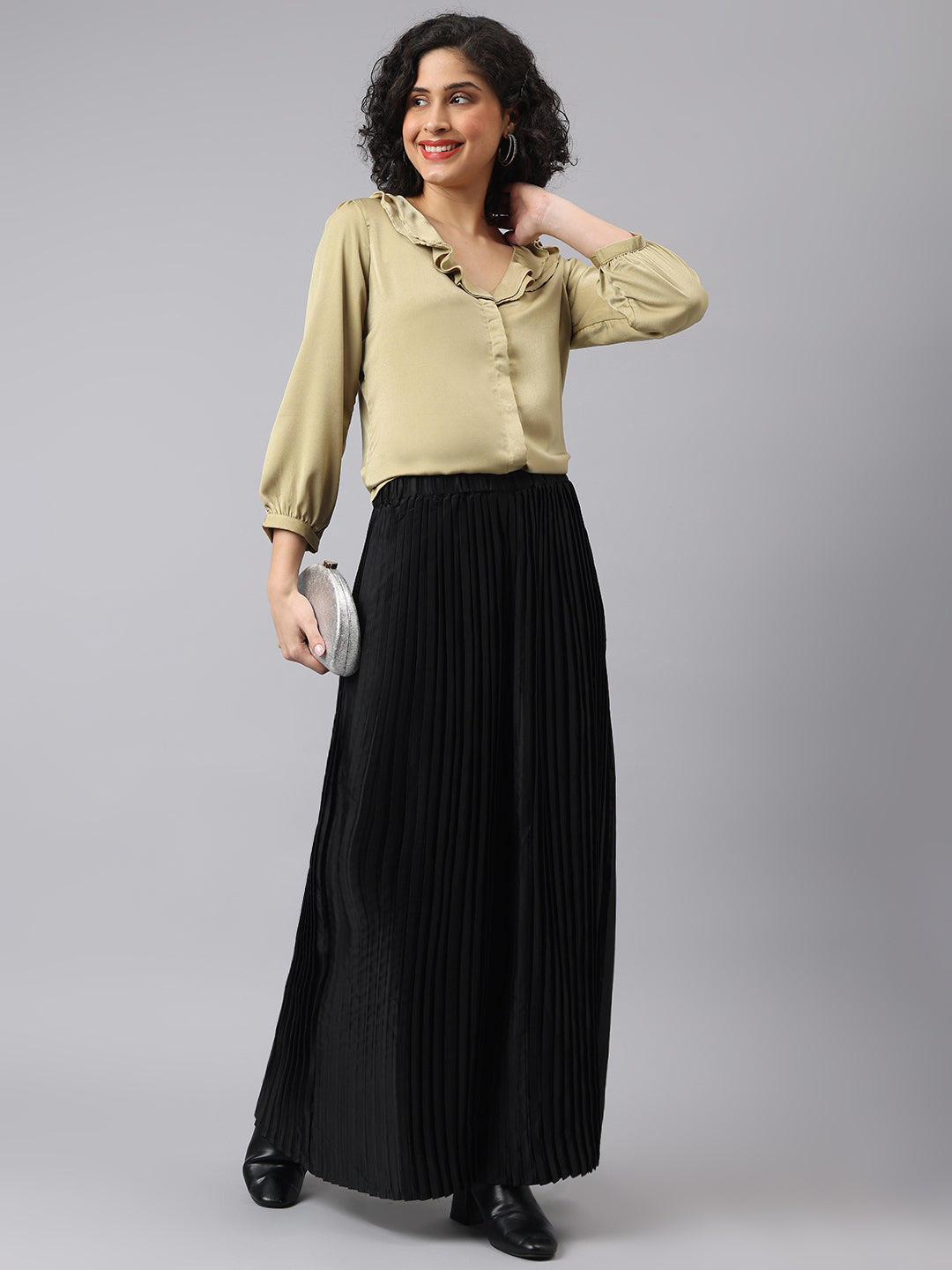 Latin Quarters Women Green V Neck Three-Quarter Sleeves Solid Shirt