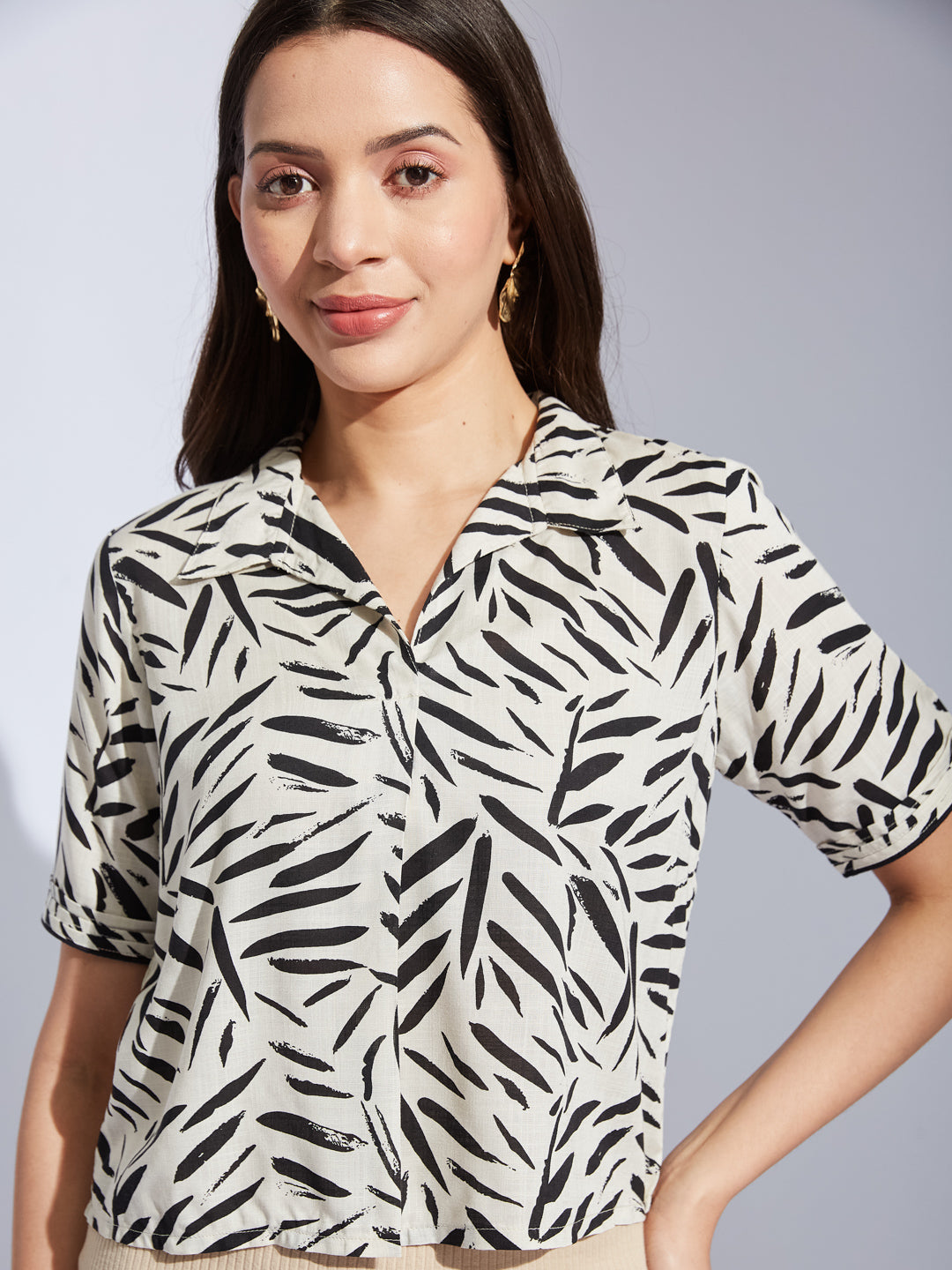 Latin Quarters Women Ivory Collared Half Sleeves Printed Top Blouse For Casual Wear