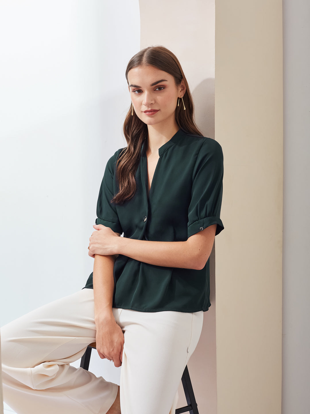 Latin Quarters Women Green Solid Mandarin Collar Short Sleeve Casual Regular Top