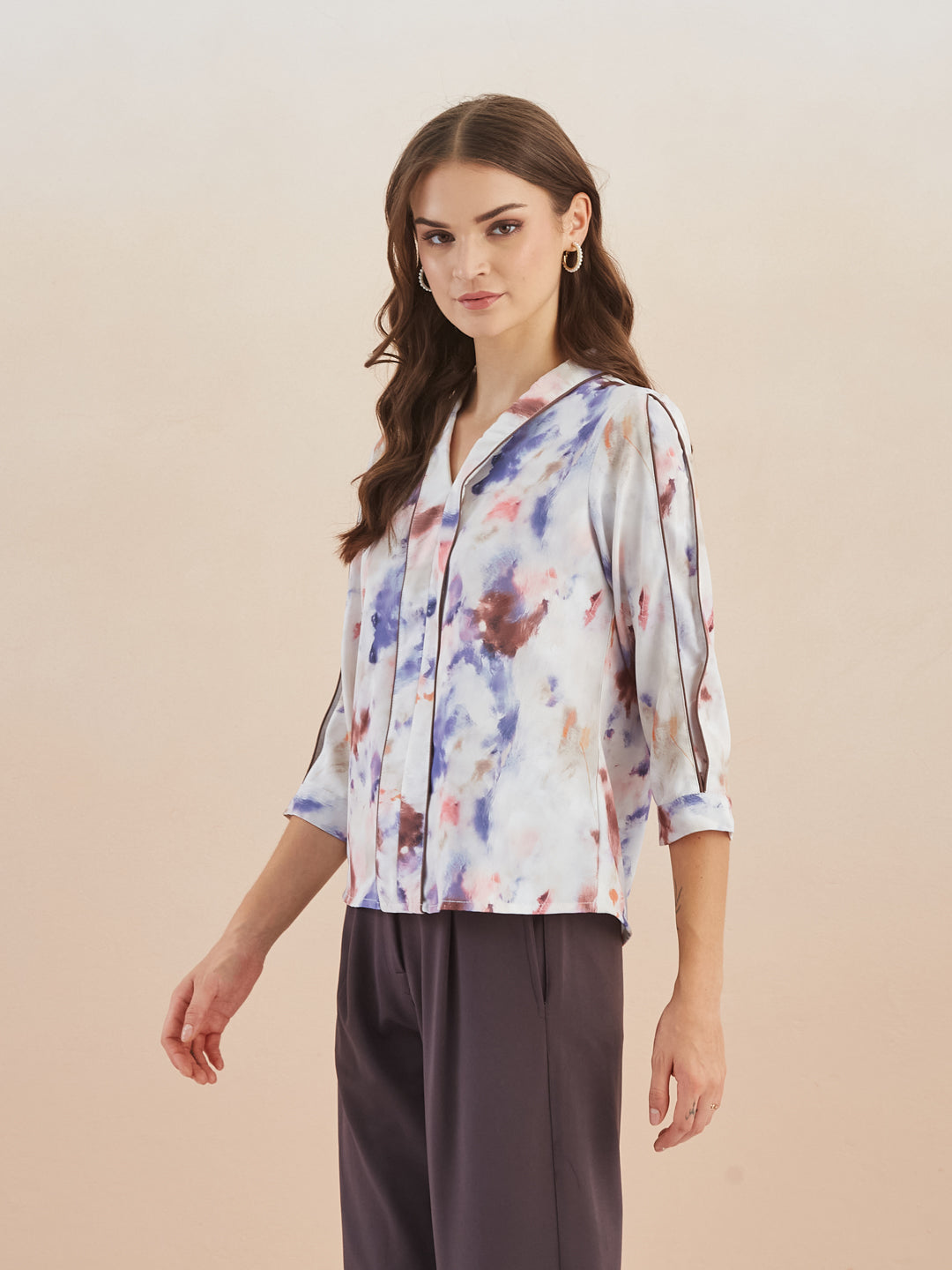 Latin Quarters Women White Abstract Print V-Neck 3/4th Sleeves Top for Casual Occasion