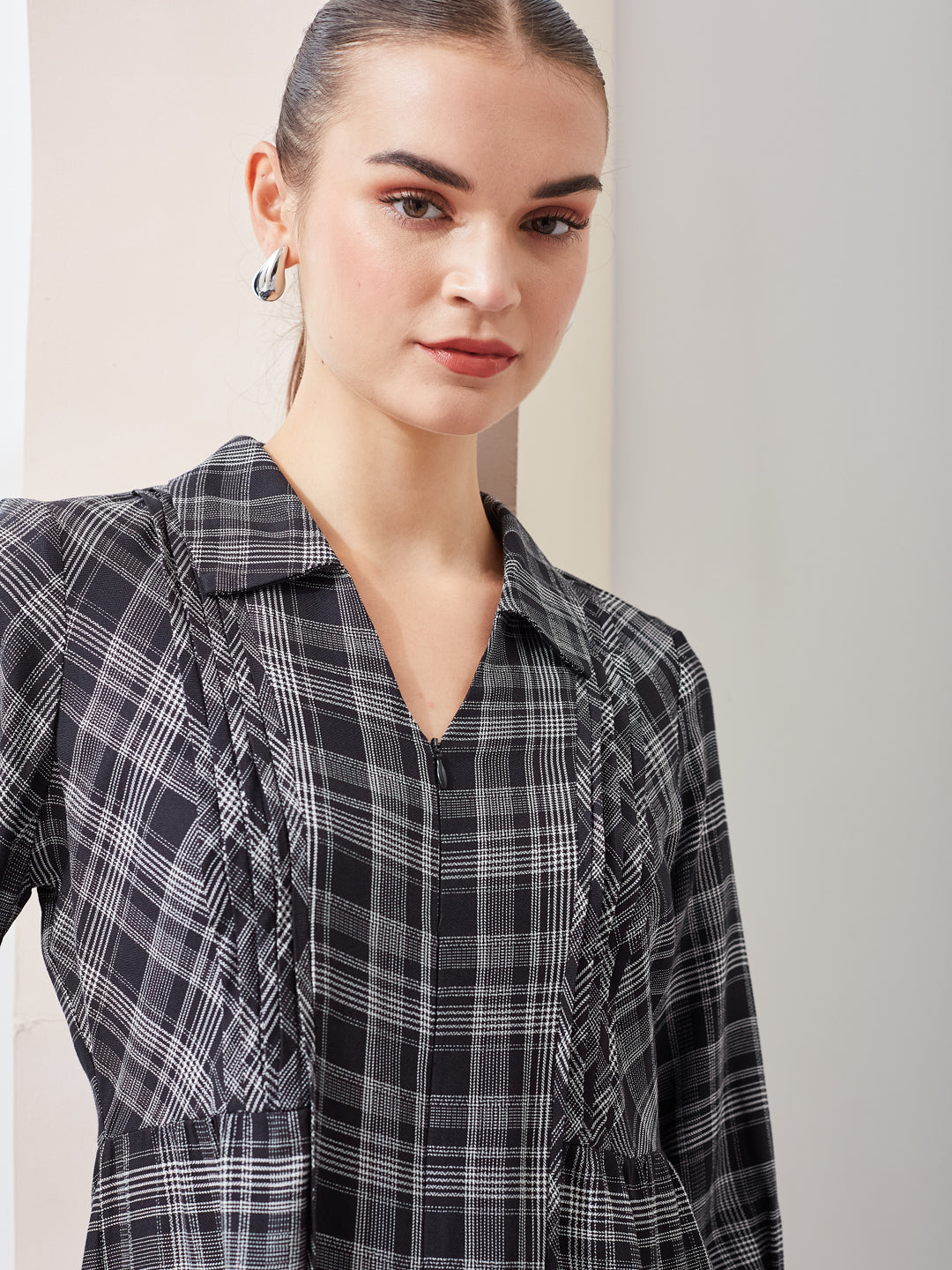 Latin Quarters Women Black Checked Spread Collar 3/4th Sleeve Casual Regular Top