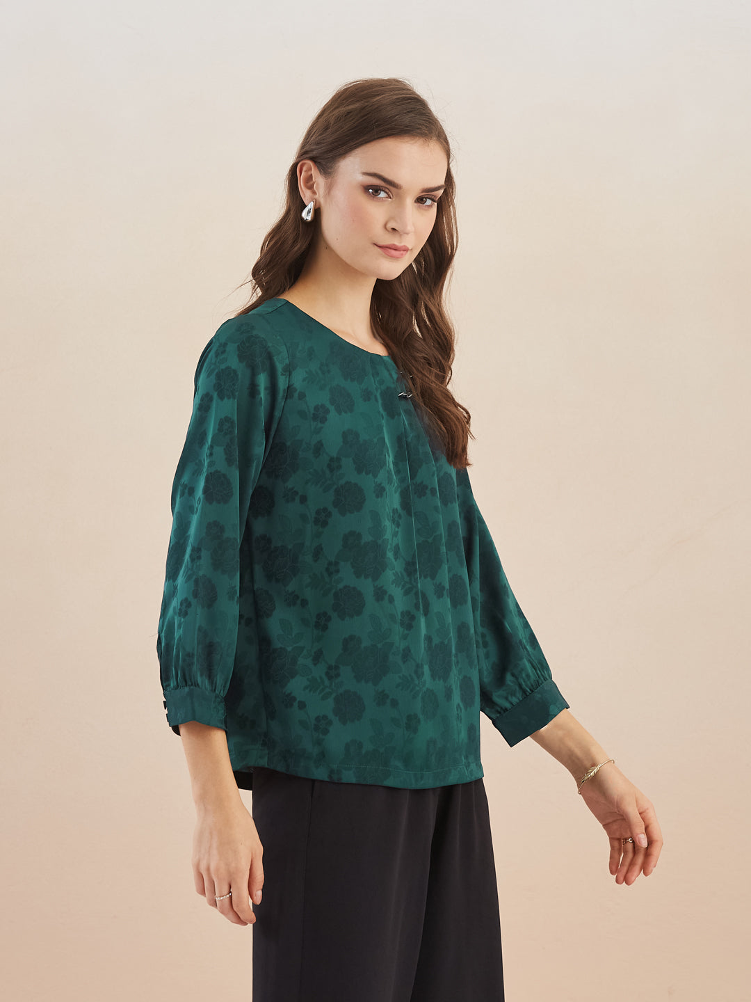 Latin Quarters Women Green Floral Print Round Neck 3/4Th Sleeves Top for Party Occasion