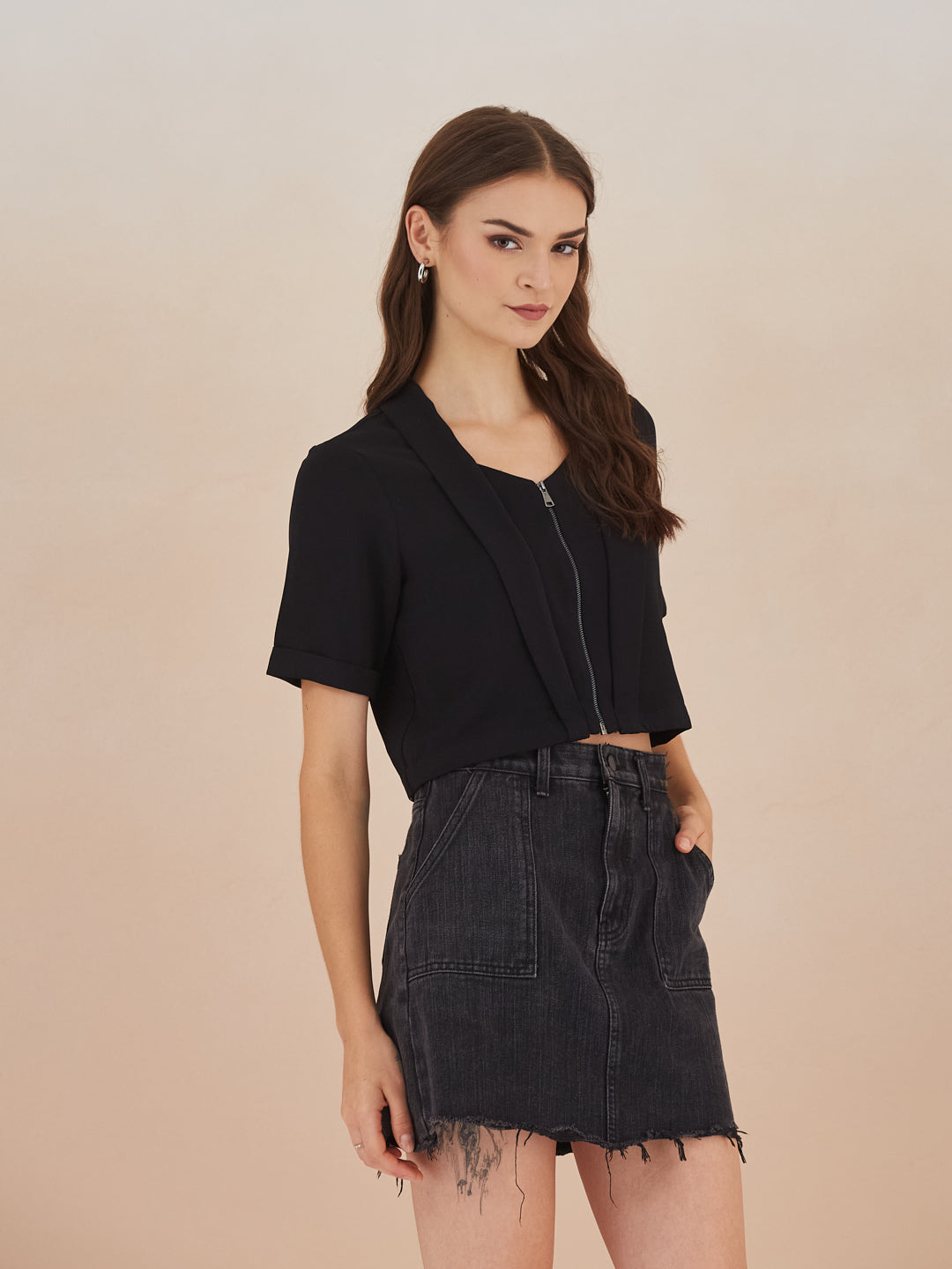 Latin Quarters Women Black V-Neck Short Sleeve Solid Front Zip Crop Top For Casual Wear