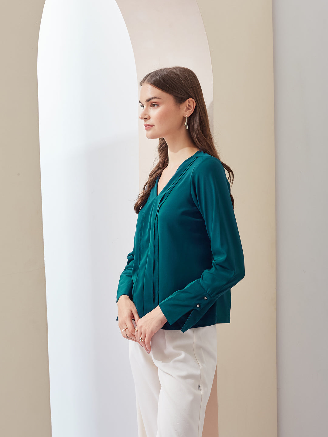 Latin Quarters Women Teal Solid V-Neck Long Sleeve Casual Regular Top