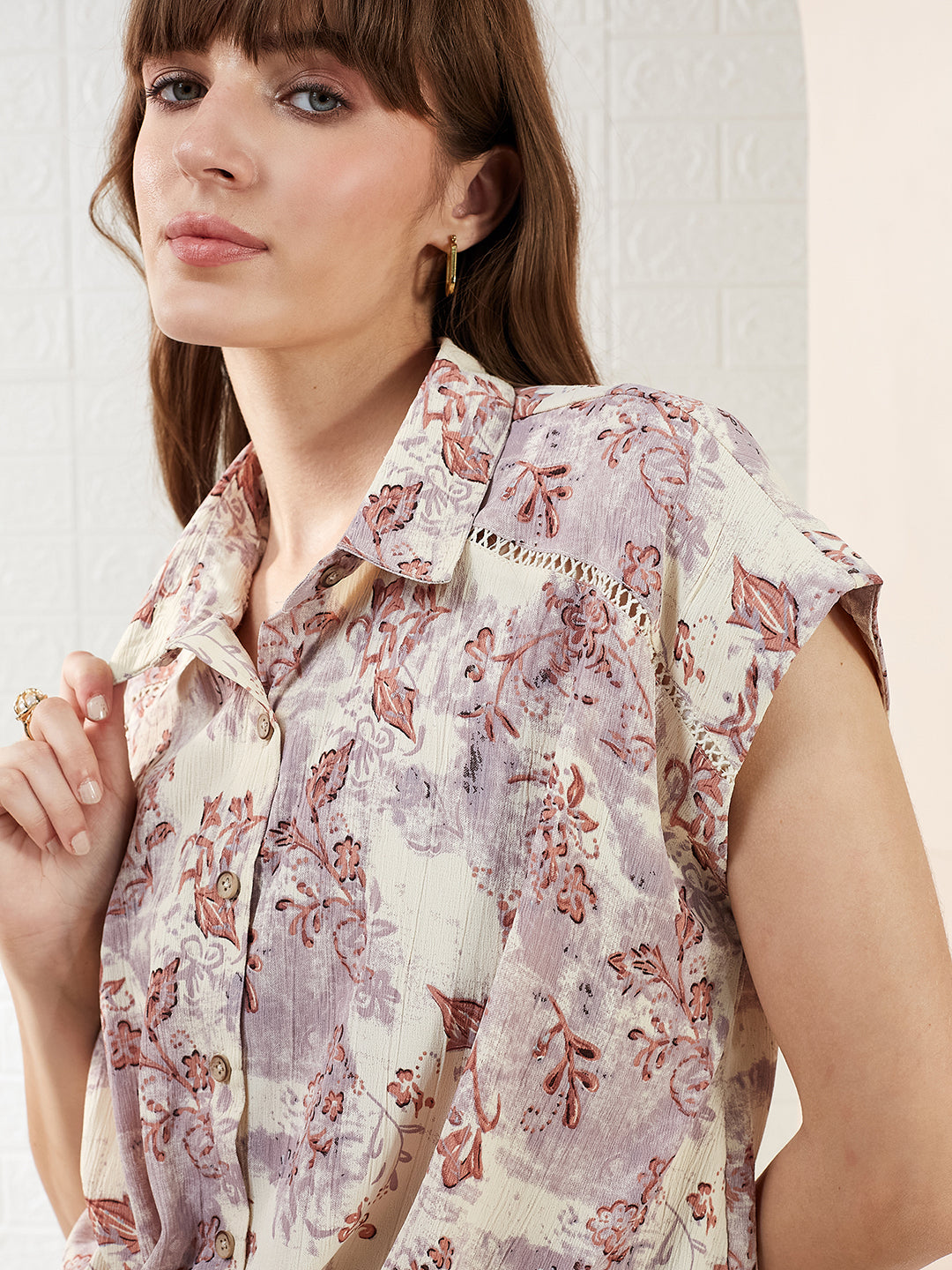 Latin Quarters Women's Brown Cap Sleeves Collared Printed Casual Crop Shirt