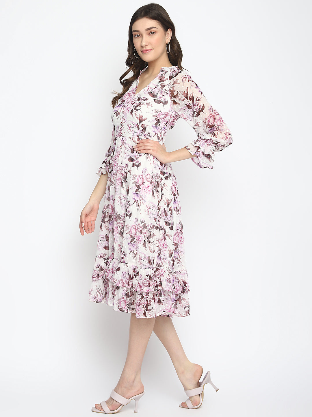 Lilac Three-Quarter Sleeves V-Neck Printed Knee Length Dress For Casual Wear