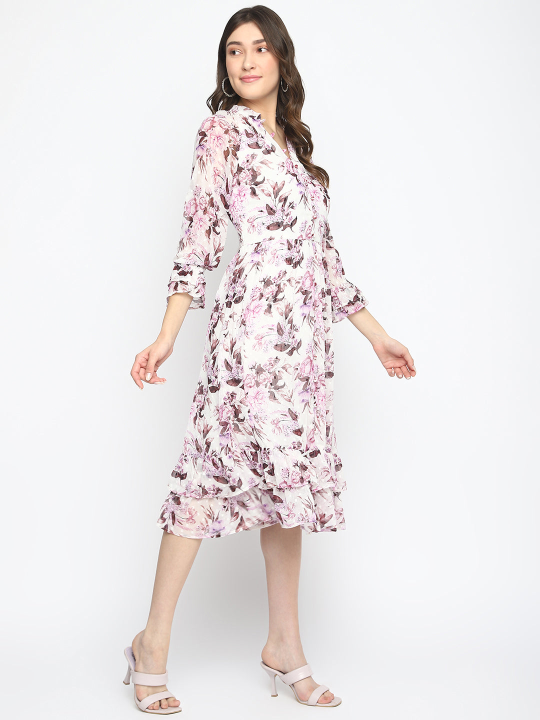 Lilac Three-Quarter Sleeves V-Neck Printed Knee Length Dress For Casual Wear