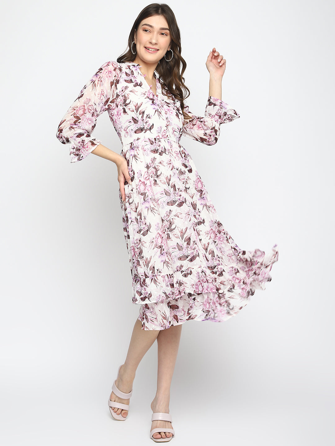 Lilac Three-Quarter Sleeves V-Neck Printed Knee Length Dress For Casual Wear