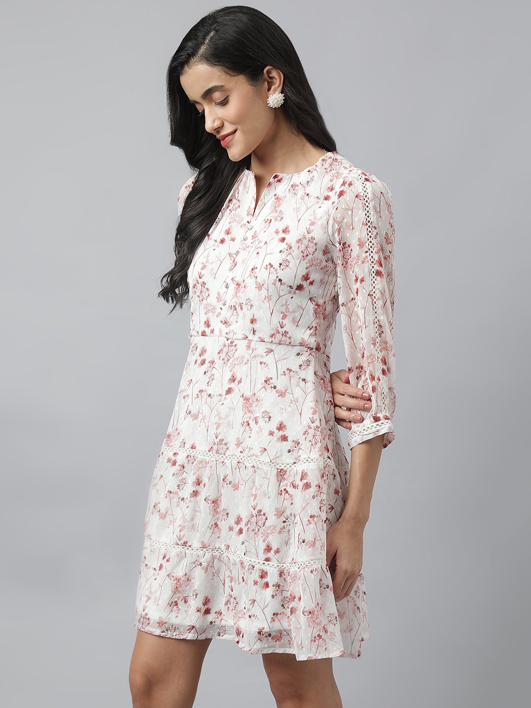 White 3/4 Sleeve V-Neck Printed Above Knee Dress For Casual Wear