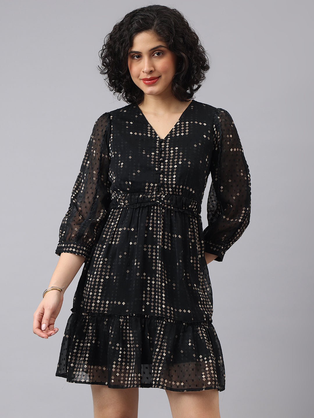 Stylish Black 3/4 Sleeve V-Neck Printed Casual Dress For Timeless Charm