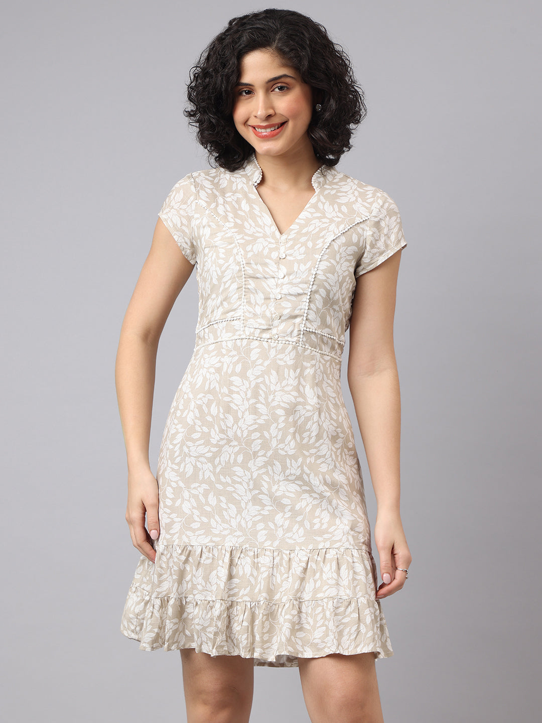 Chic Beige Cap Sleeve Mandarin Printed Casual Dress For Effortless Style
