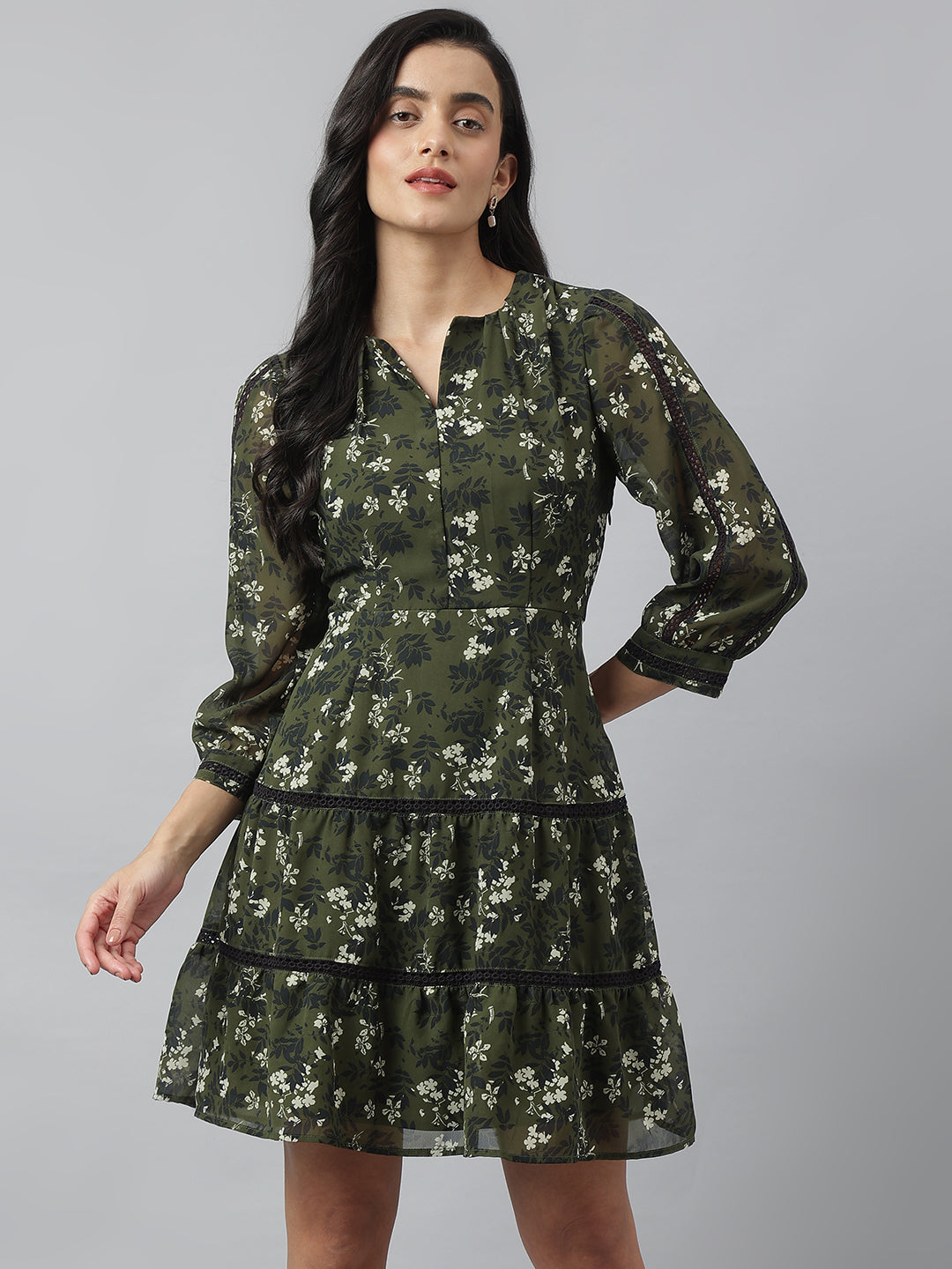 Green 3/4 Sleeve Round Neck Printed Above Knee Dress For Casual Wear