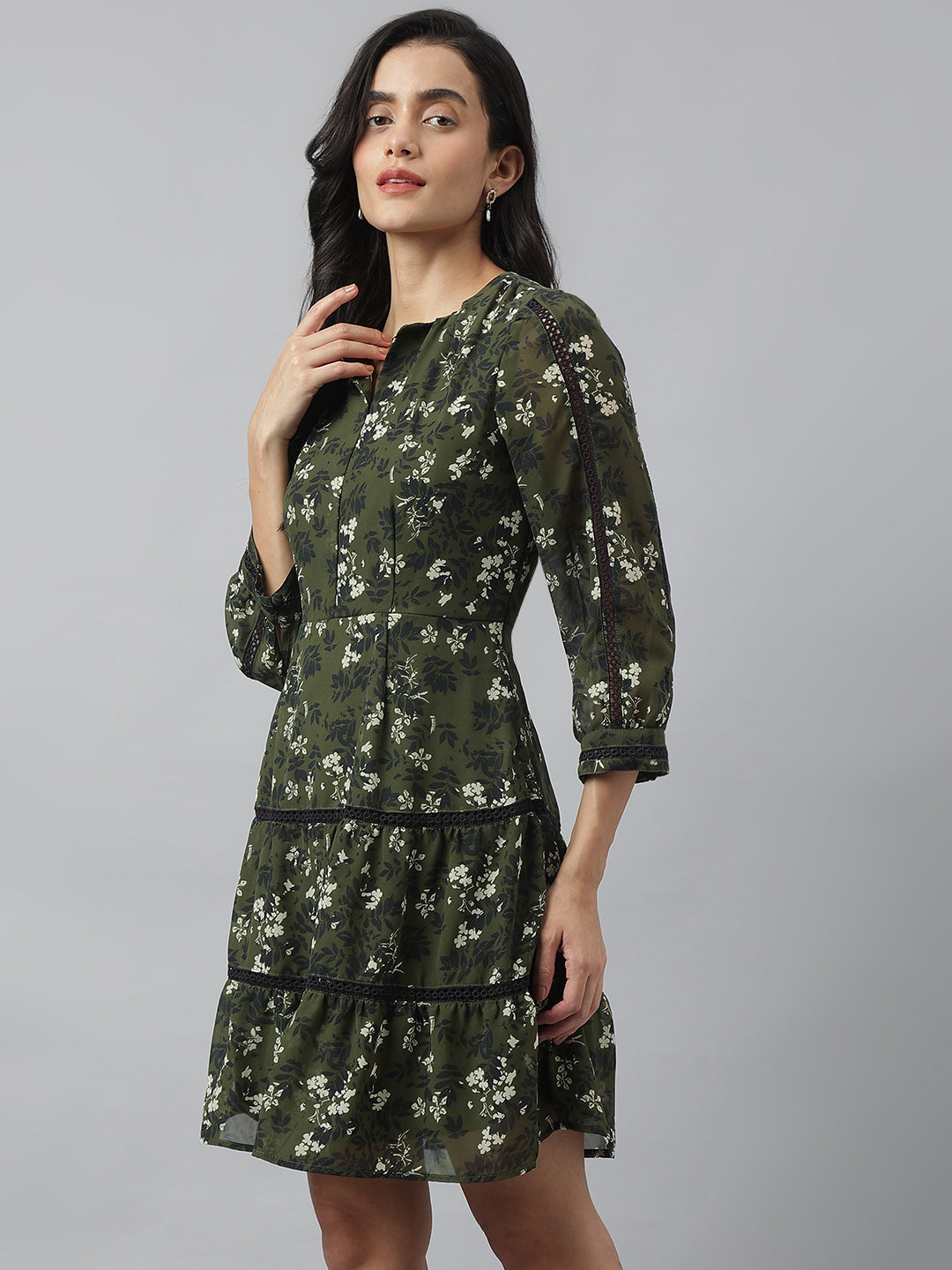 Green 3/4 Sleeve Round Neck Printed Above Knee Dress For Casual Wear
