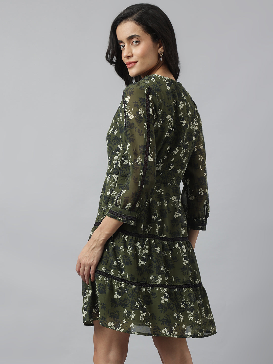 Green 3/4 Sleeve Round Neck Printed Above Knee Dress For Casual Wear