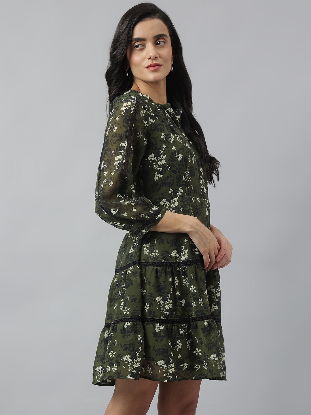 Green 3/4 Sleeve Round Neck Printed Above Knee Dress For Casual Wear
