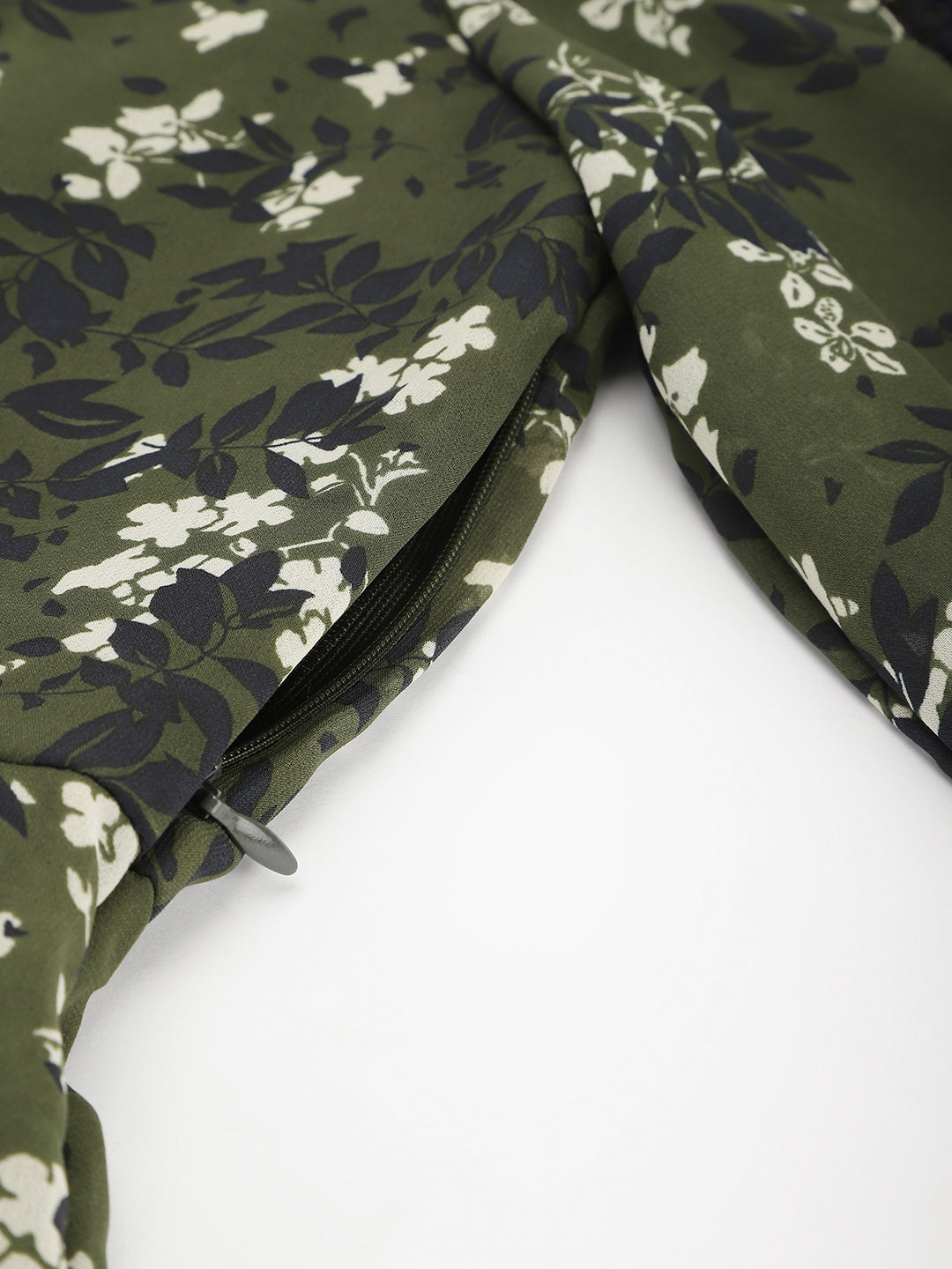 Green 3/4 Sleeve Round Neck Printed Above Knee Dress For Casual Wear