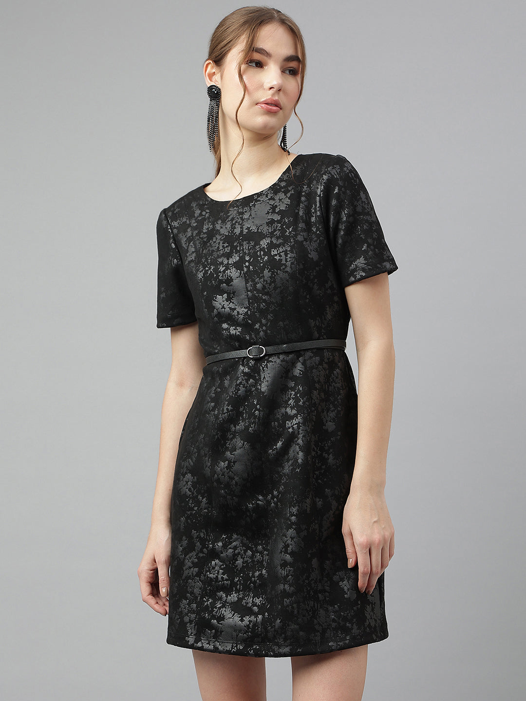 Black Round Neck Short Sleeves Solid A-Line Dress For Casual Wear