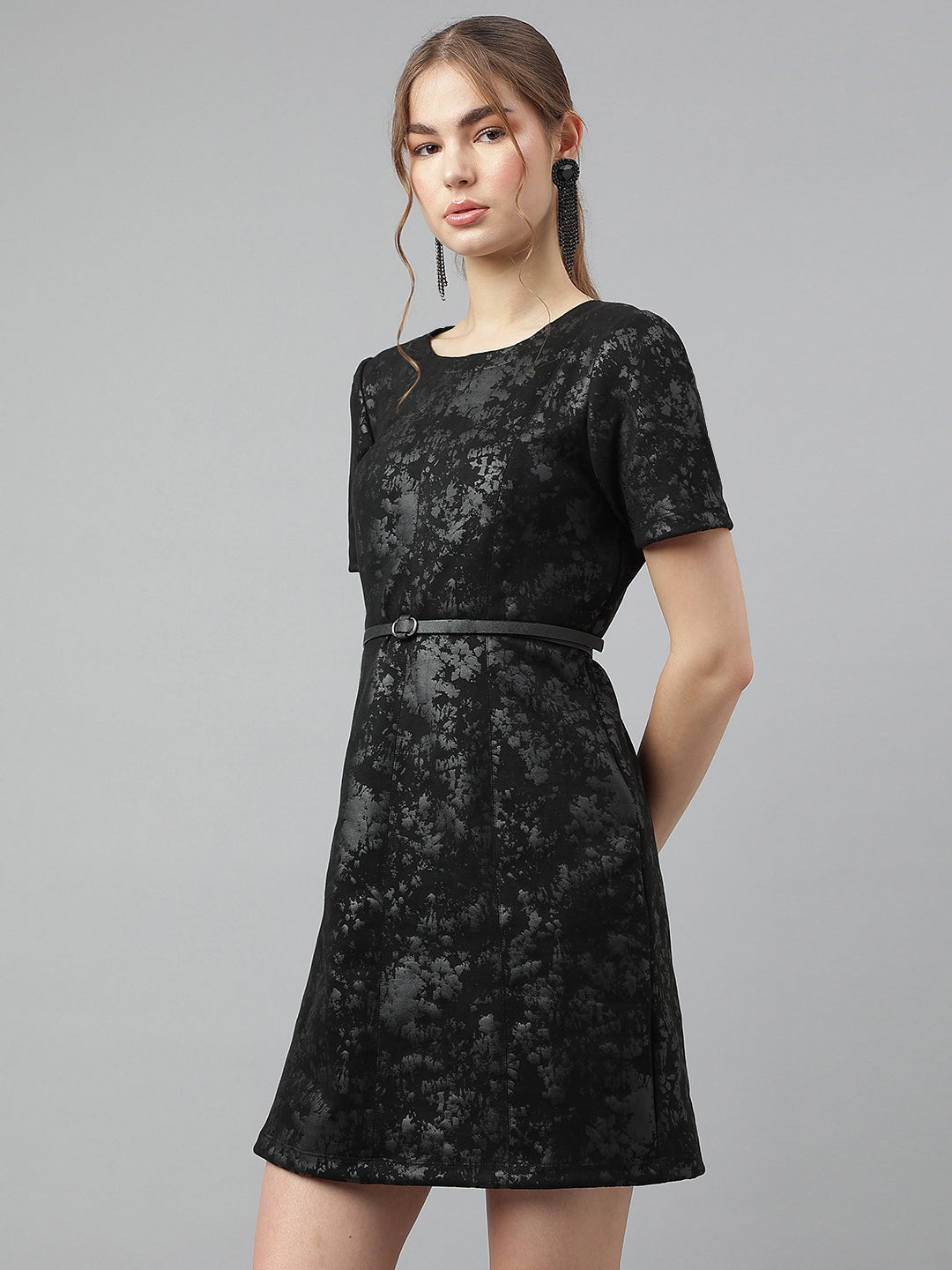 Black Round Neck Short Sleeves Solid A-Line Dress For Casual Wear