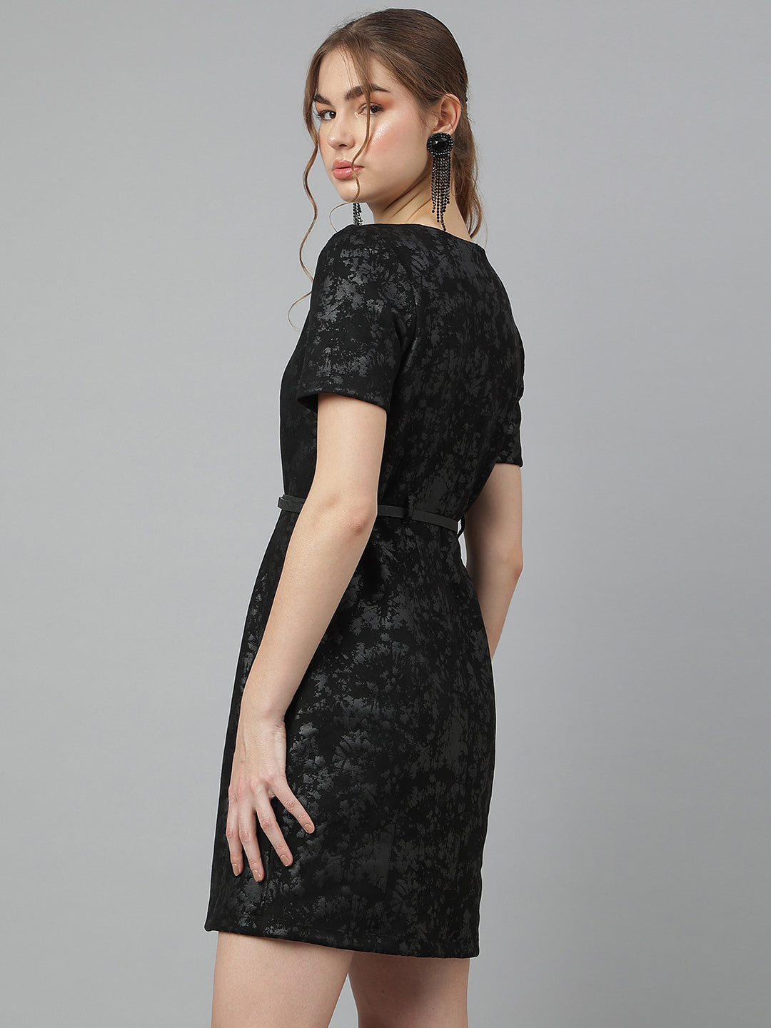 Black Round Neck Short Sleeves Solid A-Line Dress For Casual Wear