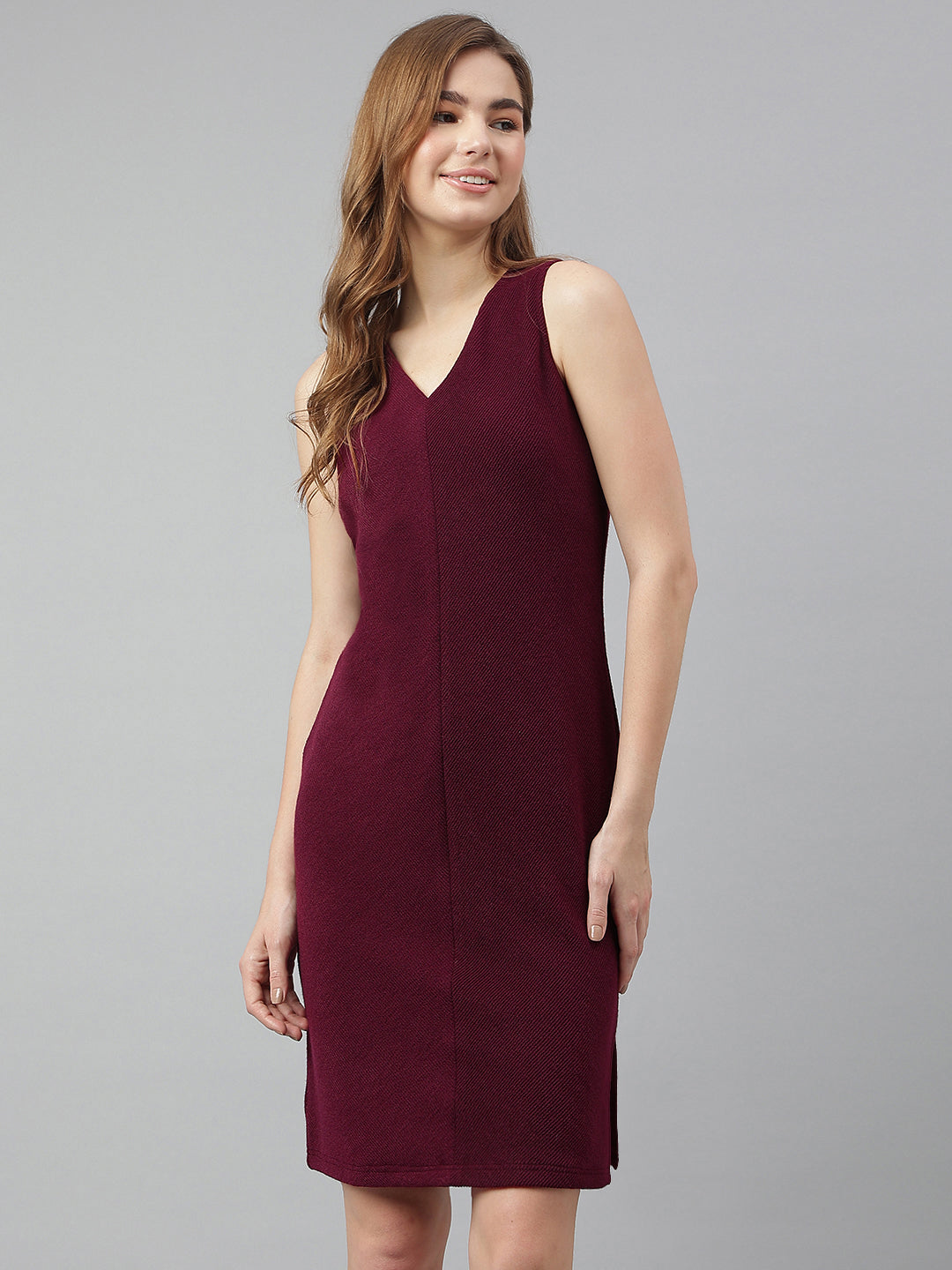 Maroon V-Neck Three-Quarter Sleeves Solid Bodycon Dress For Casual Wear