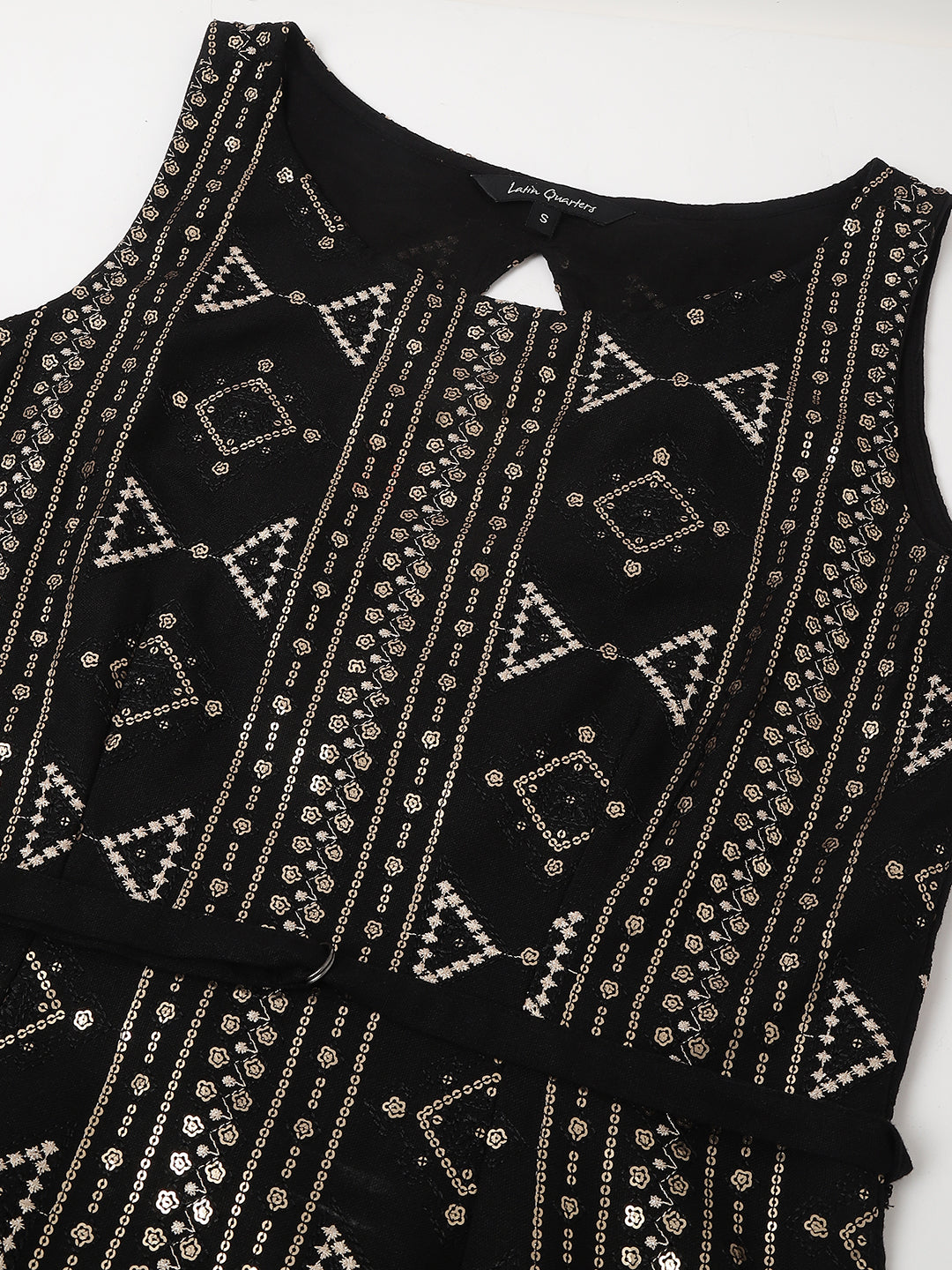 Glamorous Black Sleeveless Round Neck Embellished Party Dress For Showstopping Style