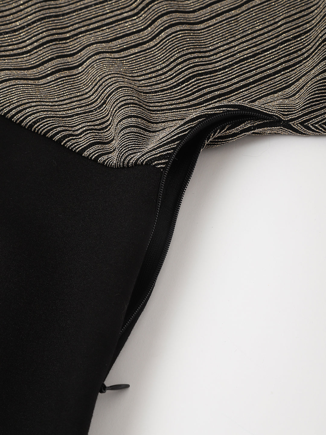 Elegant Black 3/4 Sleeve V-Neck Solid Evening Dress For Timeless Glamour