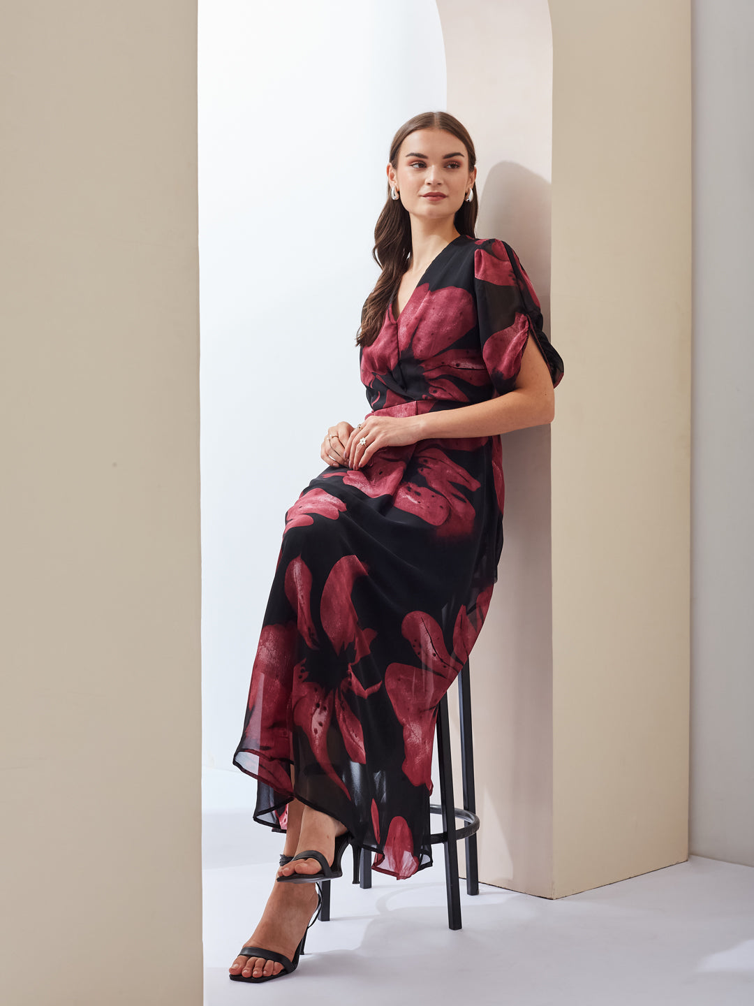 Latin Quarters Women Black Floral Printed V-Neck Short Sleeves Casual A-Line Maxi Dress