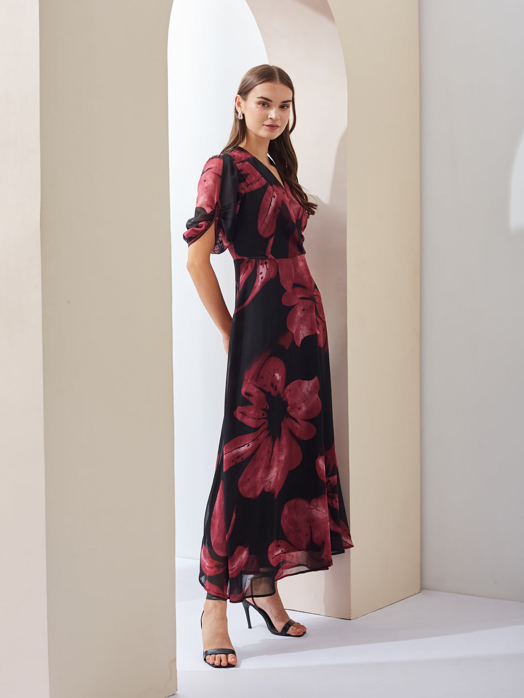 Latin Quarters Women Black Floral Printed V-Neck Short Sleeves Casual A-Line Maxi Dress