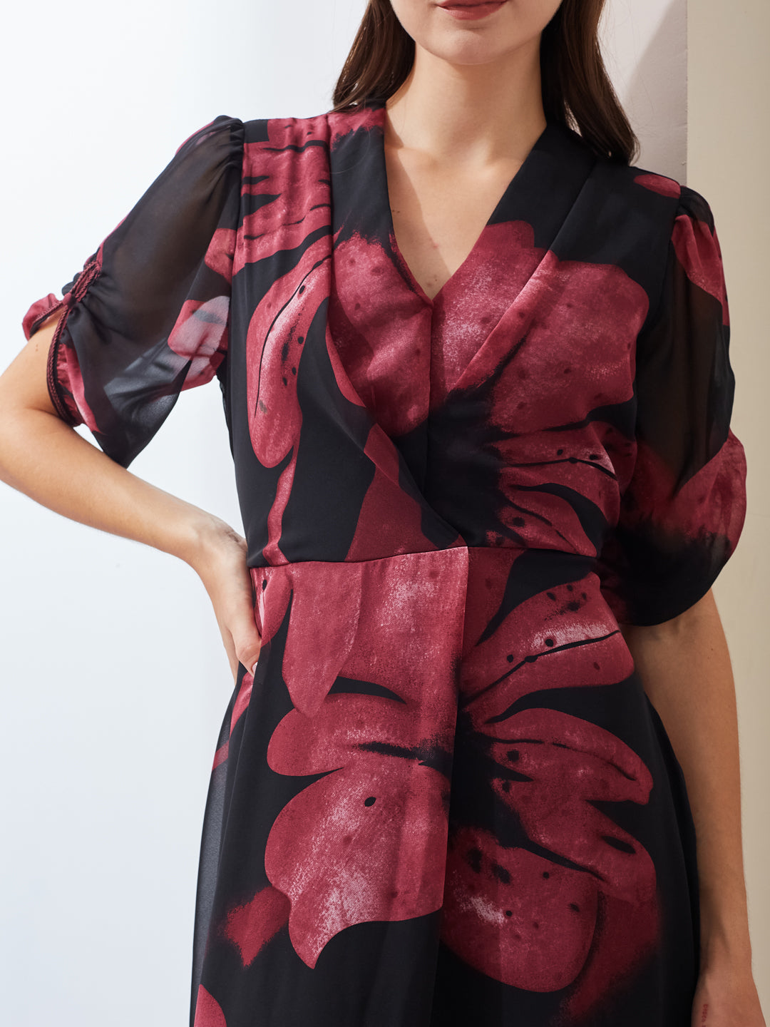 Latin Quarters Women Black Floral Printed V-Neck Short Sleeves Casual A-Line Maxi Dress