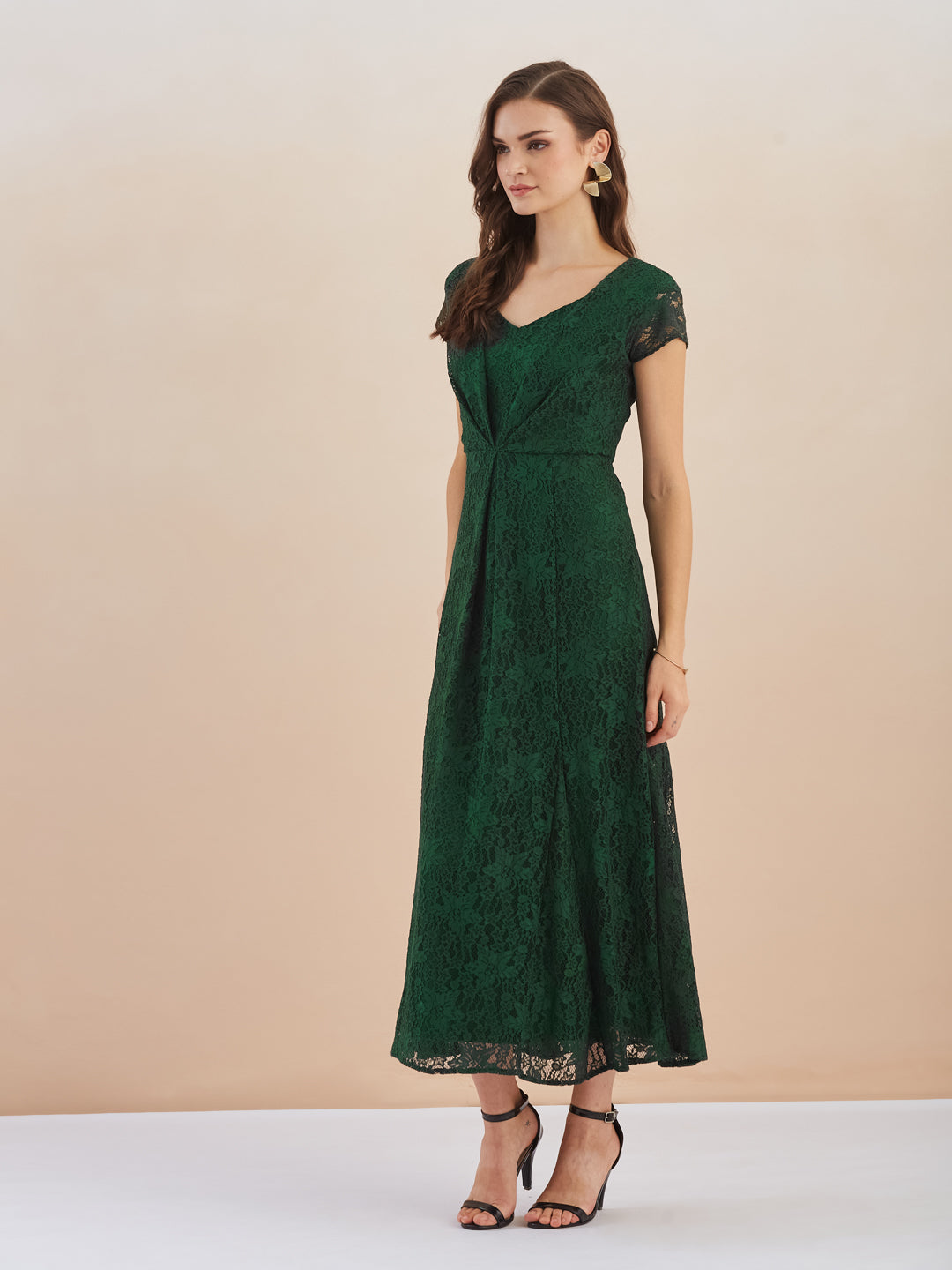 Latin Quarters Women Green V-Neck Short Sleeve Solid Lace Maxi Dress For Party Wear