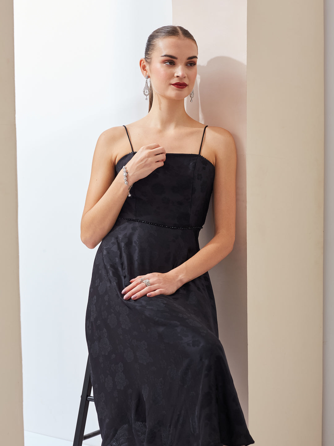 Latin Quarters Women Black Floral Printed Strappy Party A-Line Midi Dress