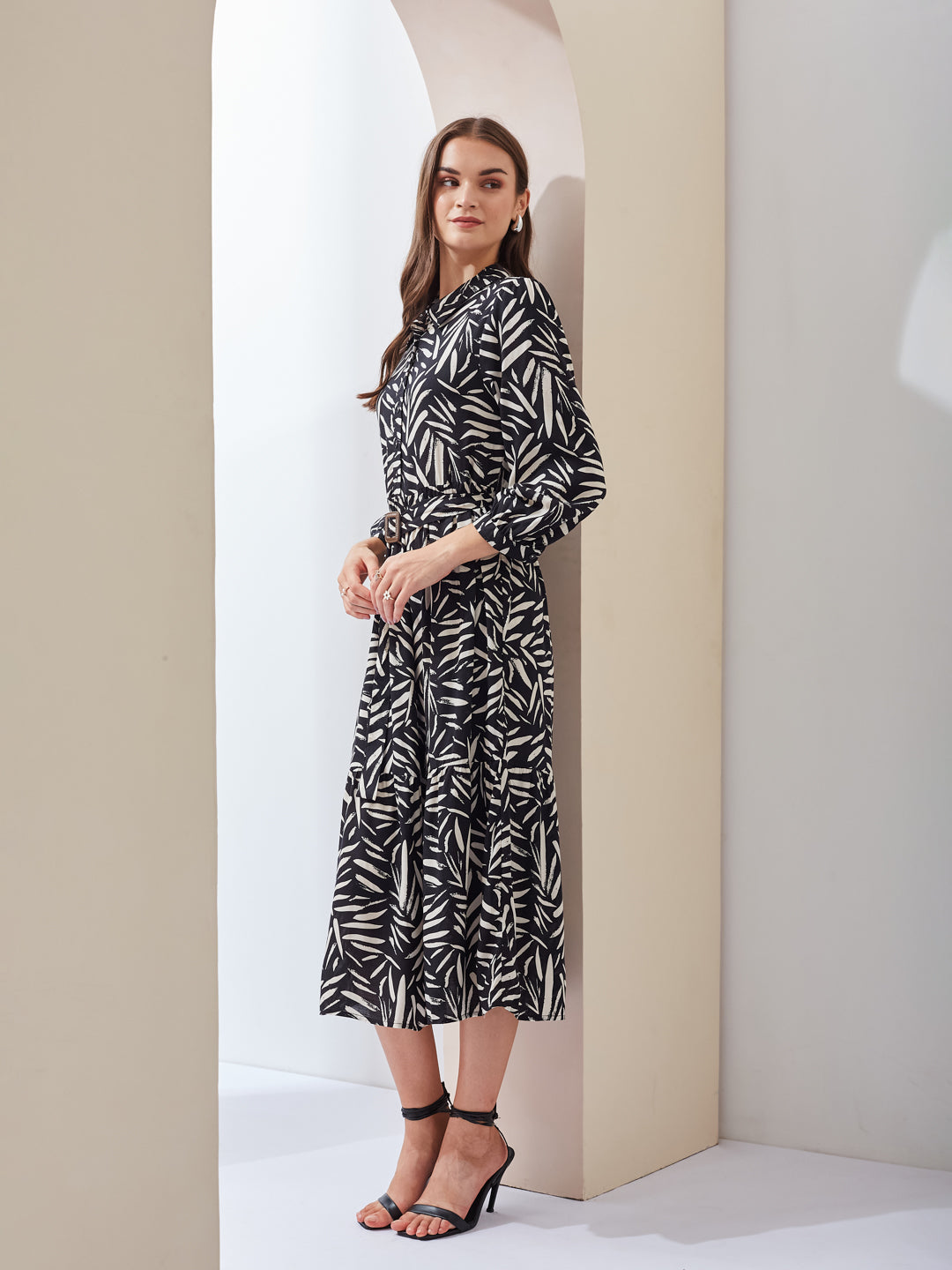 Latin Quarters Women A-Line Black 3/4Th Sleeves Collared Printed Casual Dress