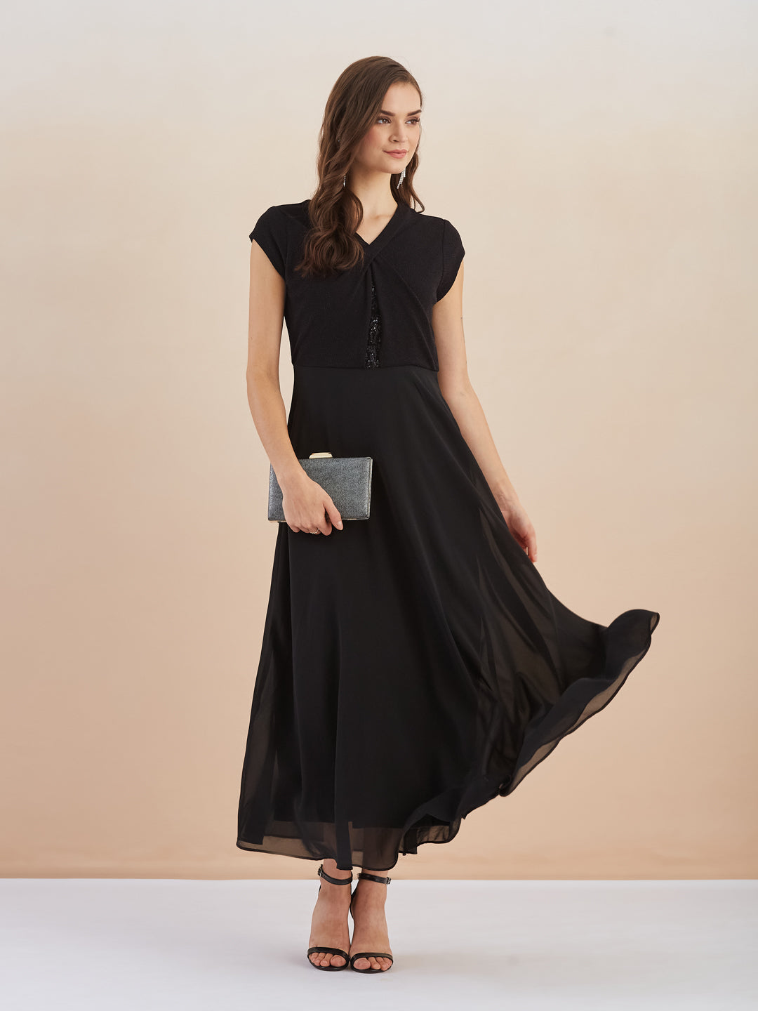 Latin Quarters Women Black Cap Sleeve Flared Maxi Dress for Evening Wear