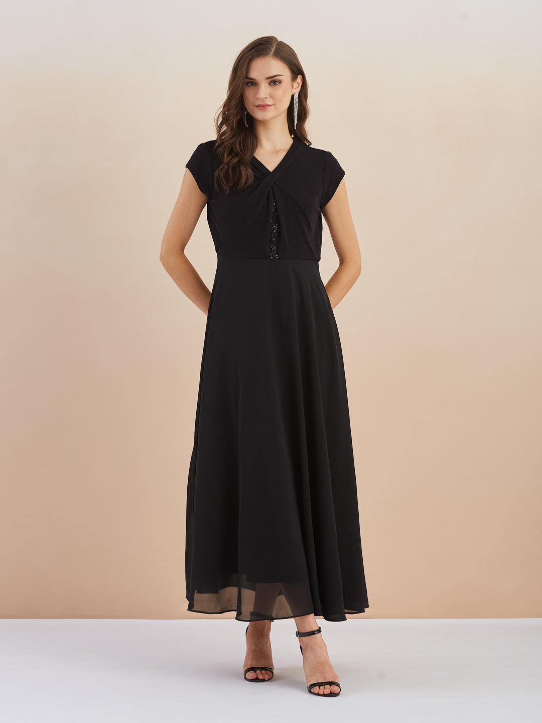Latin Quarters Women Black Cap Sleeve Flared Maxi Dress for Evening Wear