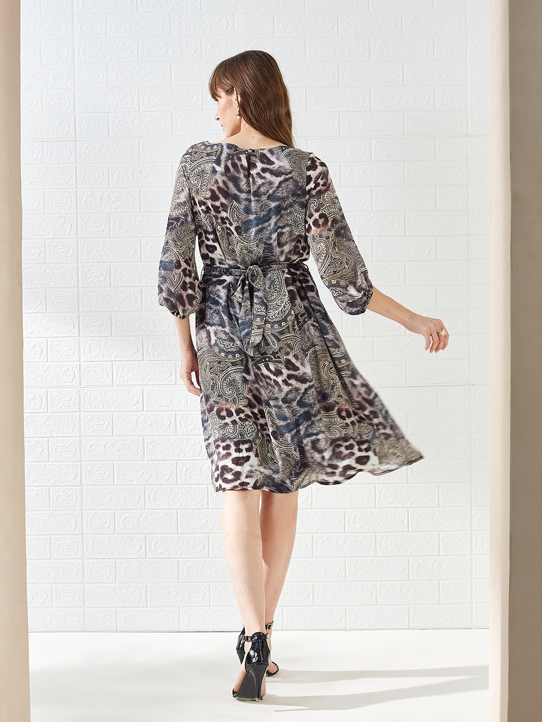 Latin Quarters Women's Black 3/4Th Sleeves Boat Neck Printed Casual Knee Length Dress