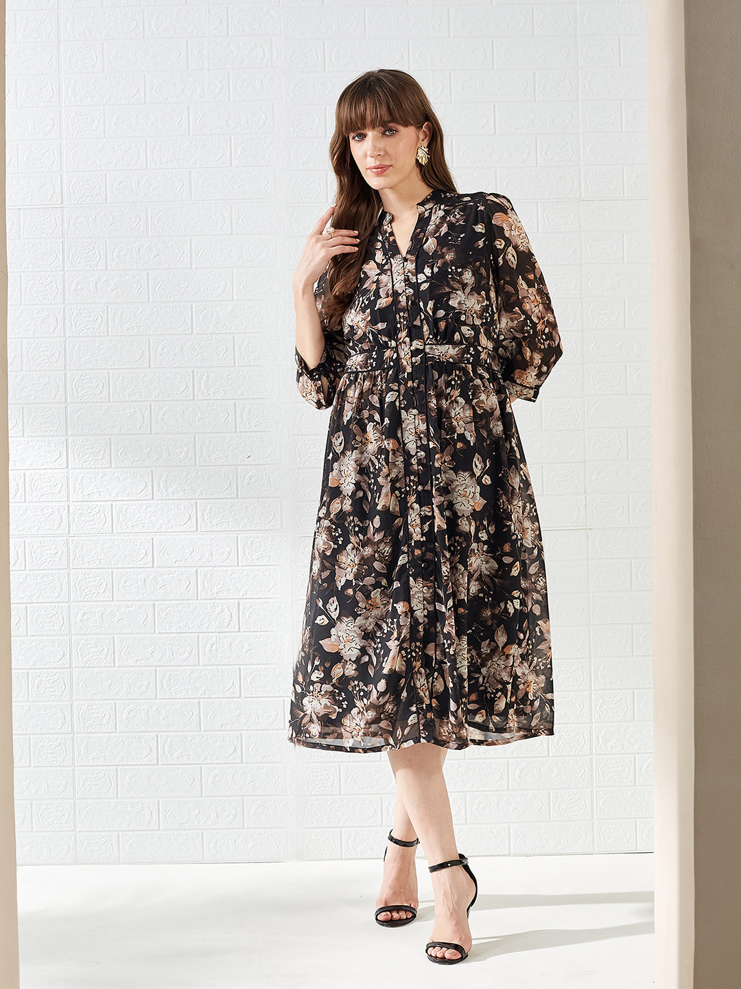 Latin Quarters Women's Black 3/4Th Sleeves Mandarin Collar Printed Casual Midi Dress