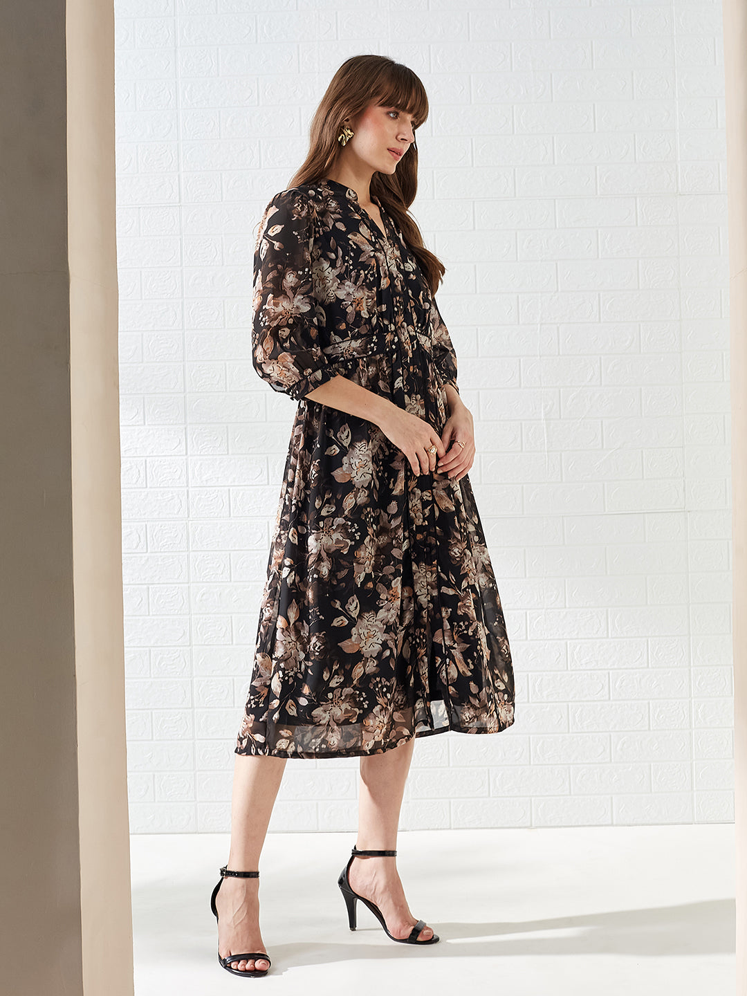 Latin Quarters Women's Black 3/4Th Sleeves Mandarin Collar Printed Casual Midi Dress