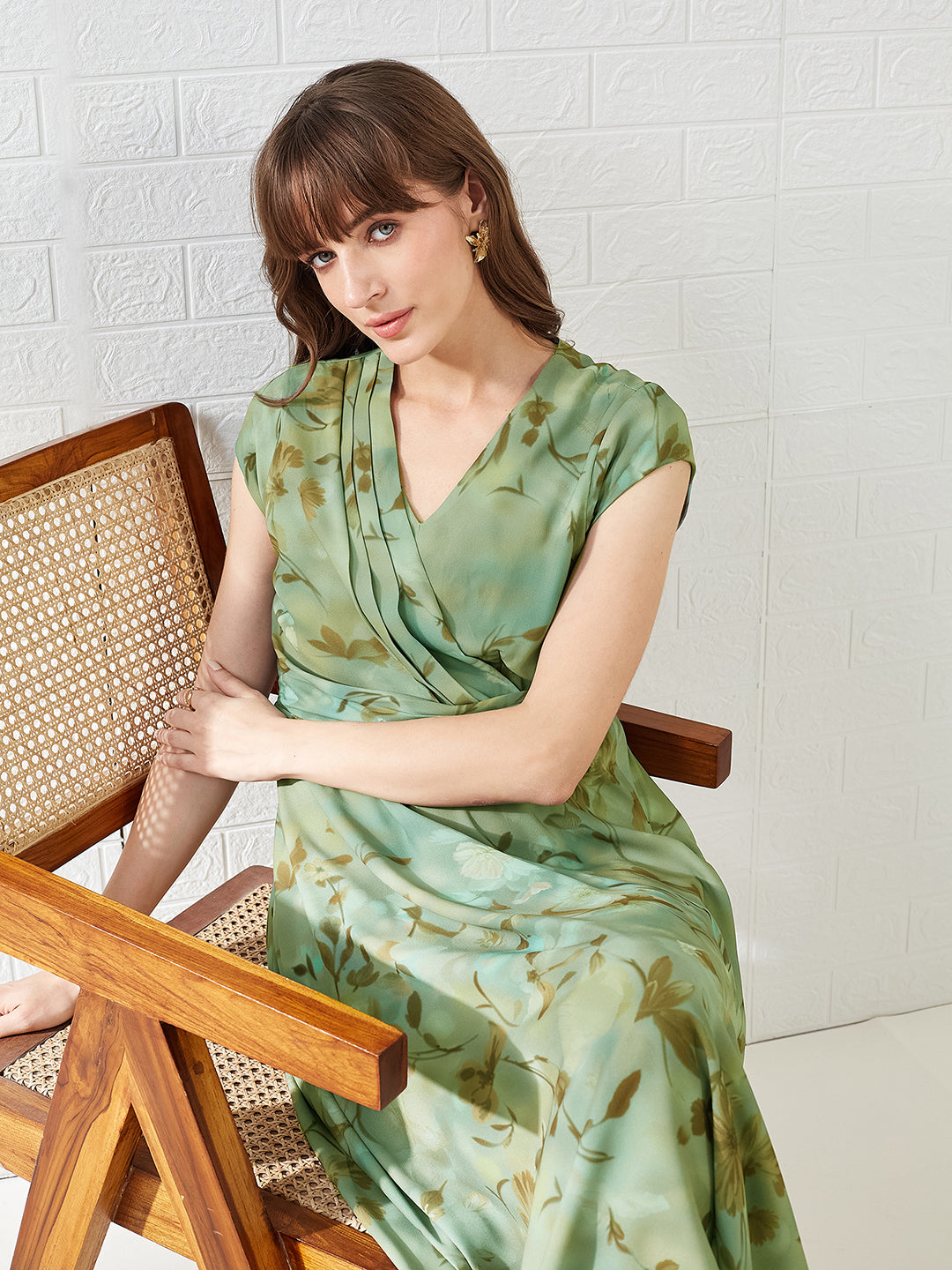 Latin Quarters Women Green Cap Sleeves V-Neck Printed Casual Midi Dress