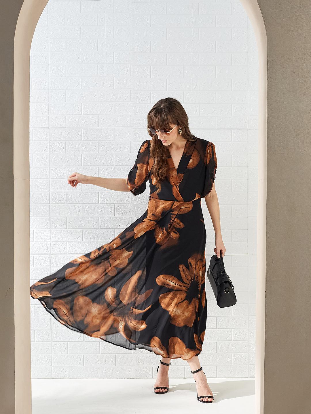 Latin Quarters Women's Brown Half Sleeves V-Neck Printed Casual Maxi Dress