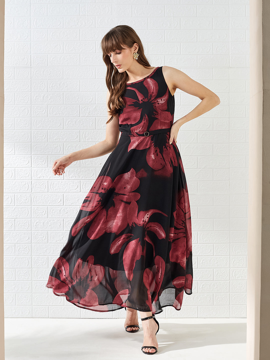 Latin Quarters Women's Wine Sleeveless Round Neck Printed Casual Maxi Dress