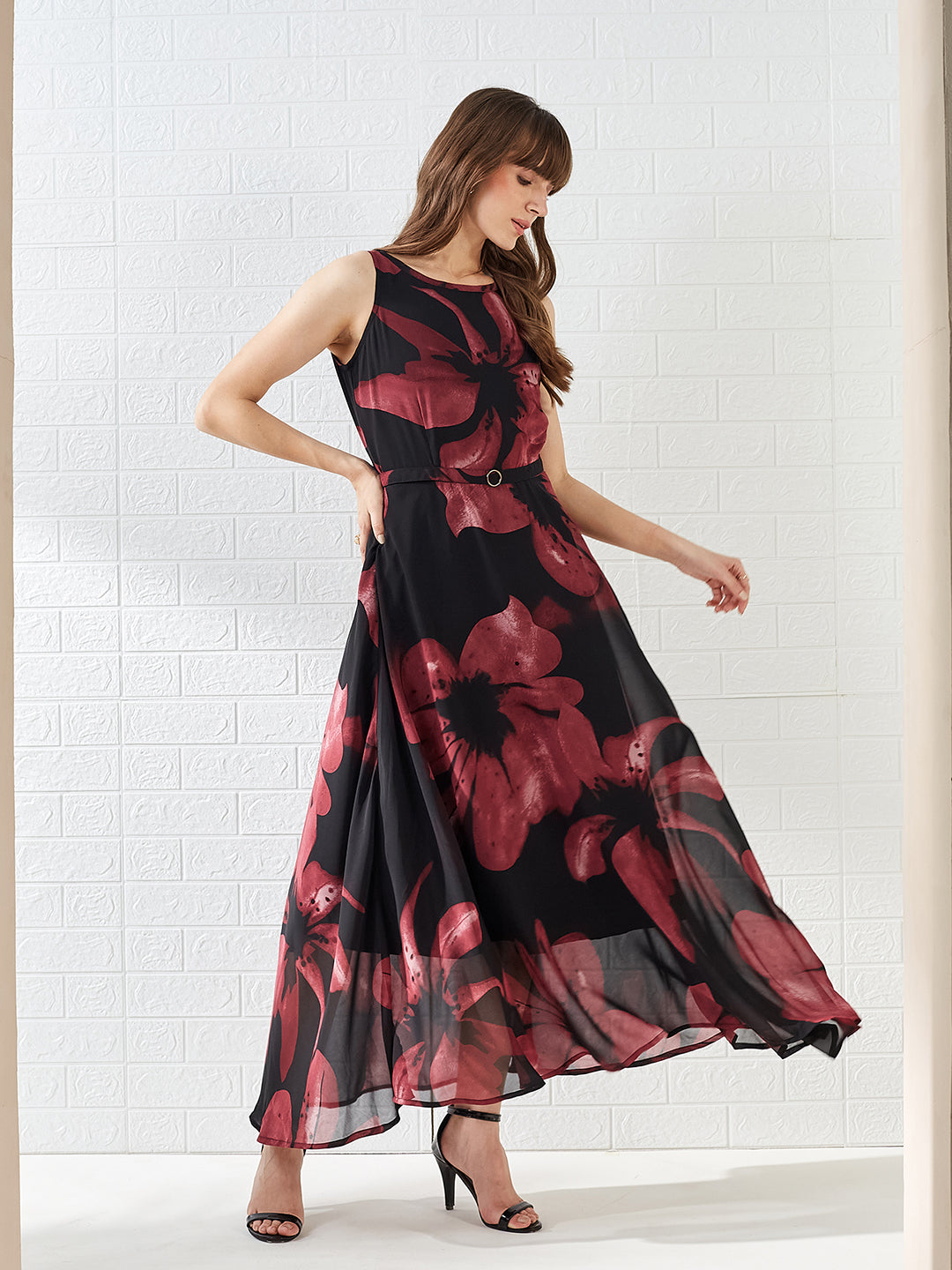 Latin Quarters Women's Wine Sleeveless Round Neck Printed Casual Maxi Dress